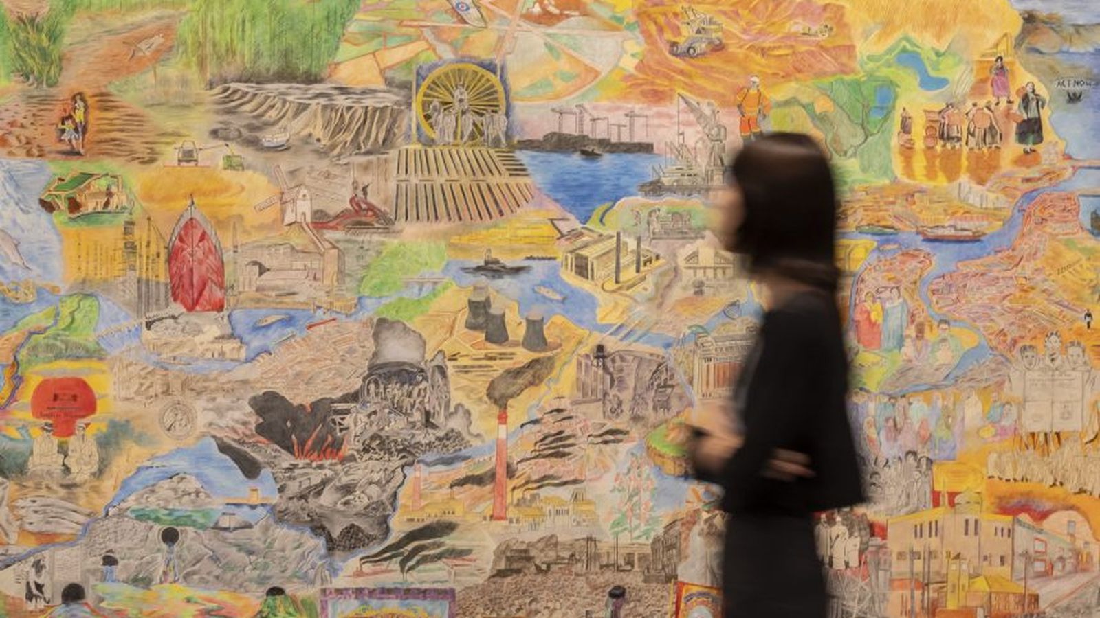 Exposició Terra dels amics de Carolina Caycedo