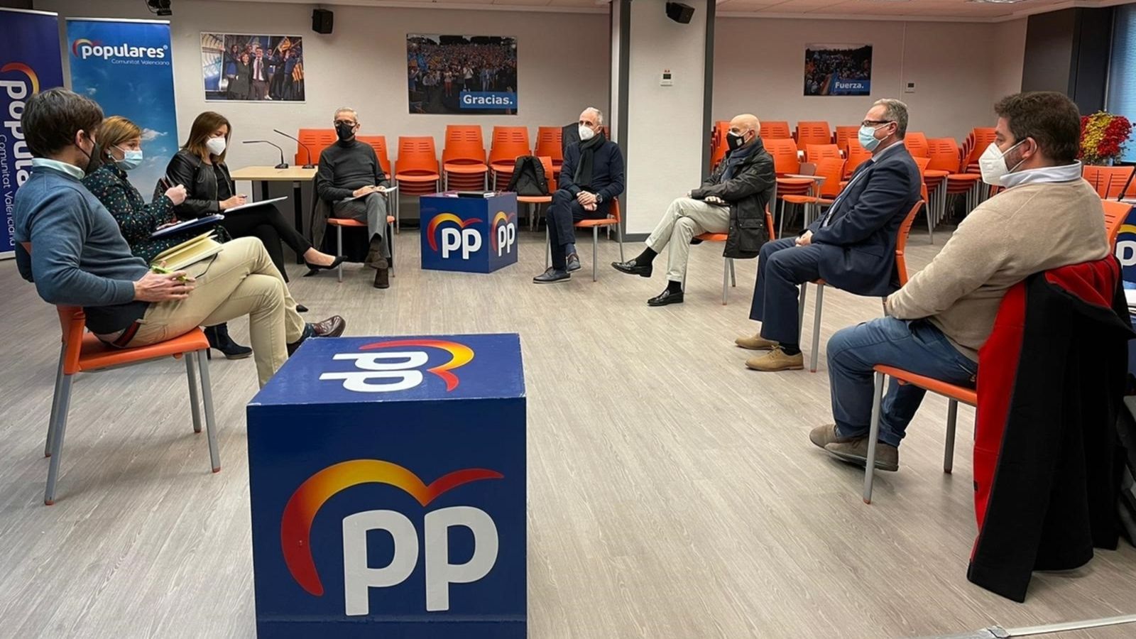 Reunió del PPCV amb representants de les Falles