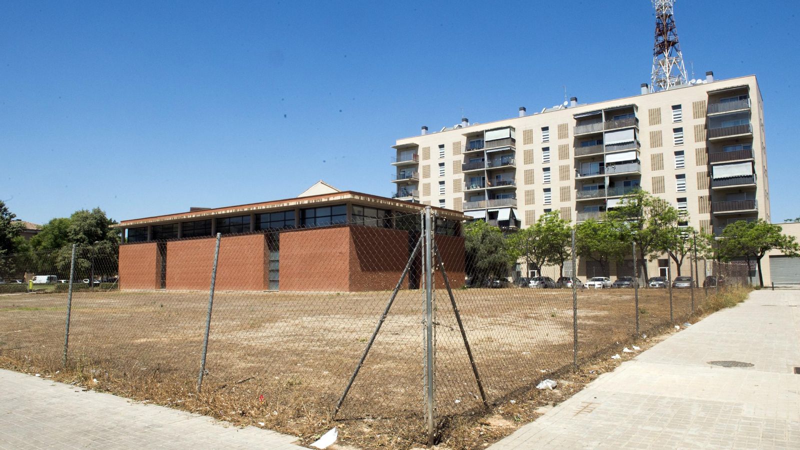Imatge del solar on es construirà la nova seu del teatre Escalante