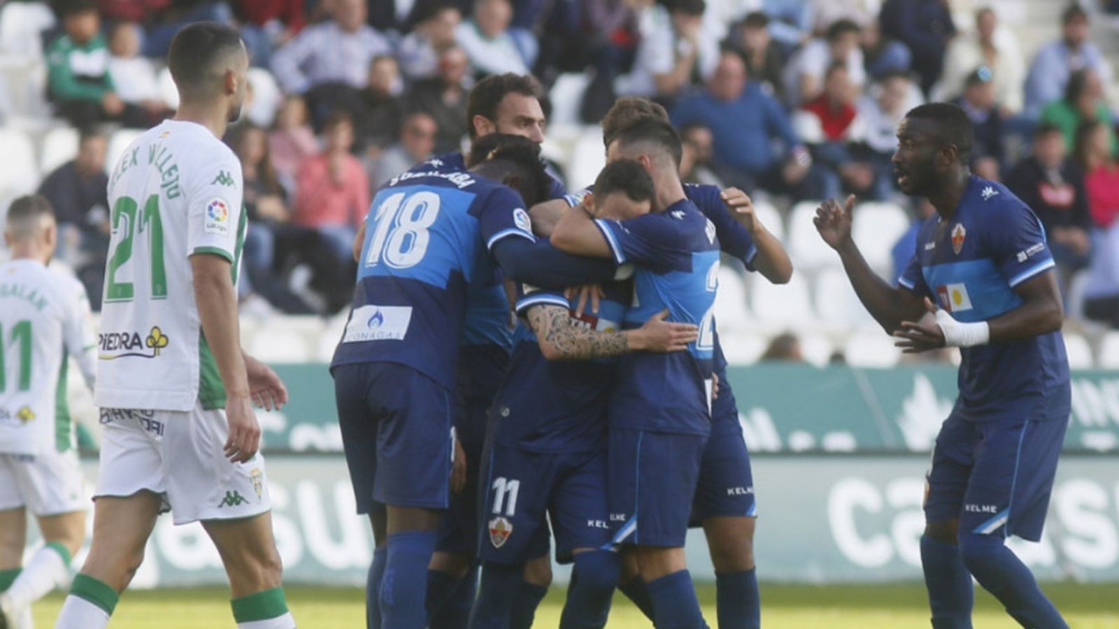 Iván Sánchez celebra el gol amb els companys