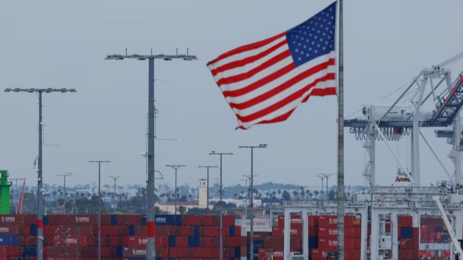 Contenidors en el port de Los Angeles, a Califòrnia, els EUA