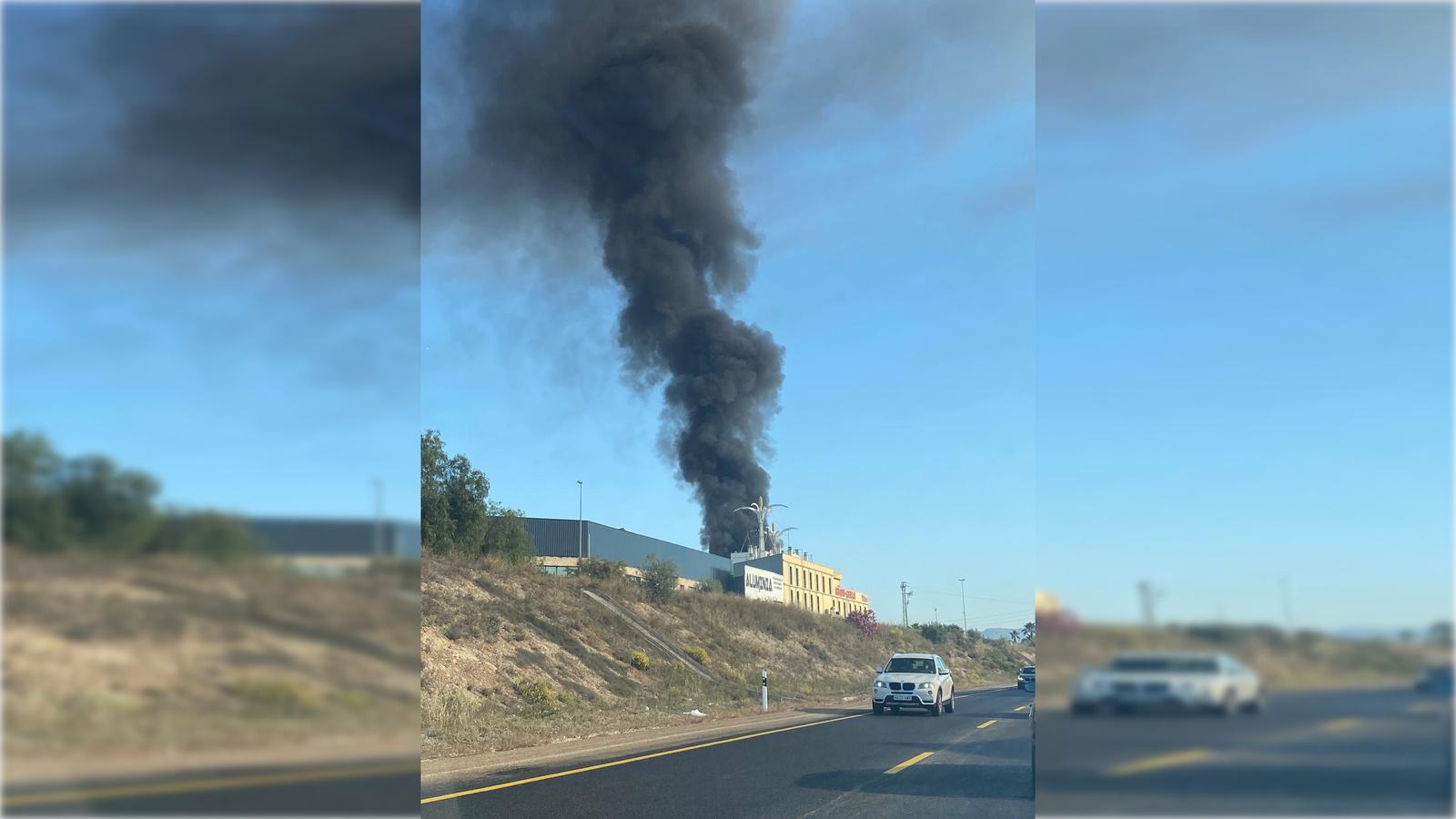 L'incendi ha provocat una columna de fum molt vistosa des de la N-340