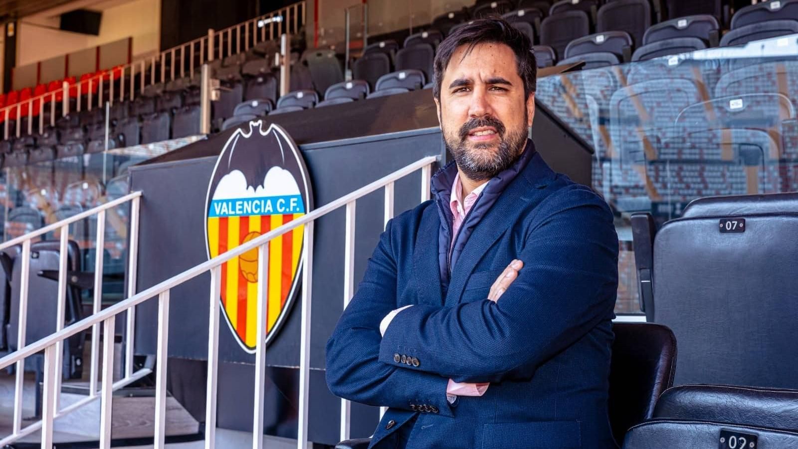Javier Solis, a la llotja de Mestalla