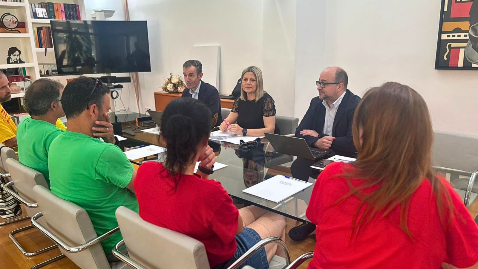 Reunió entre la Conselleria d'Educació i els sindicats, este divendres