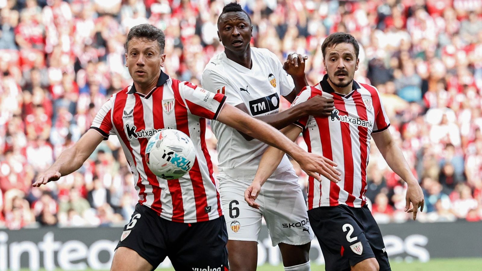 Umar Sadiq en una ocasió del partit