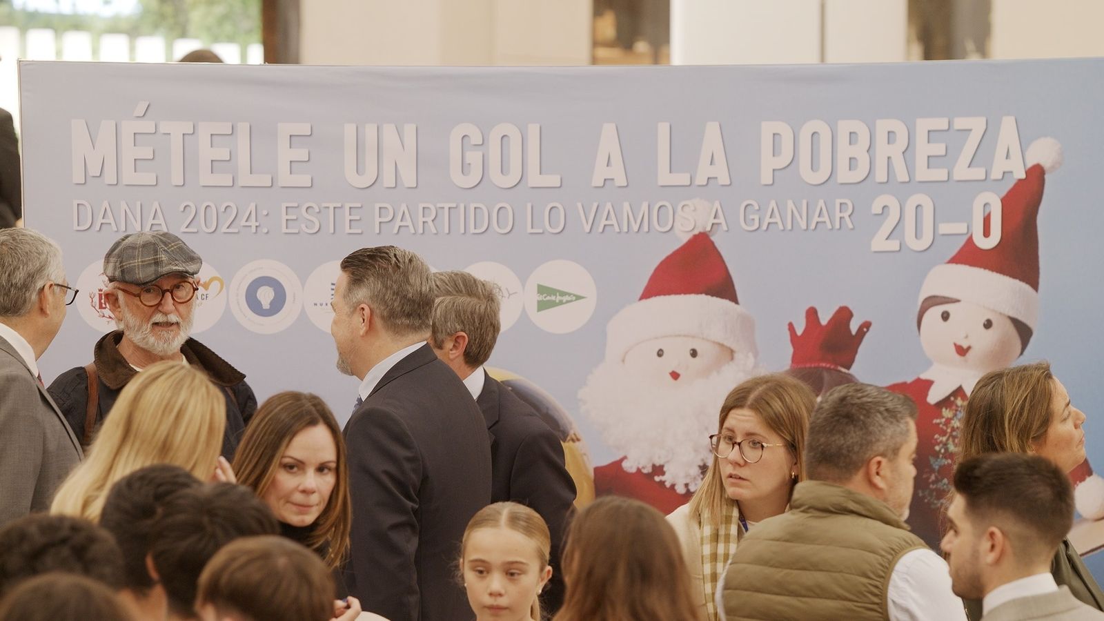 Un Nadal solidari a Nuevo Centro amb “Métele un gol a la pobreza”