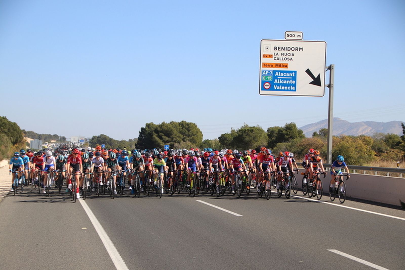 5ª Volta Comunitat Valenciana Fèmines del Club Ciclista Escapada.