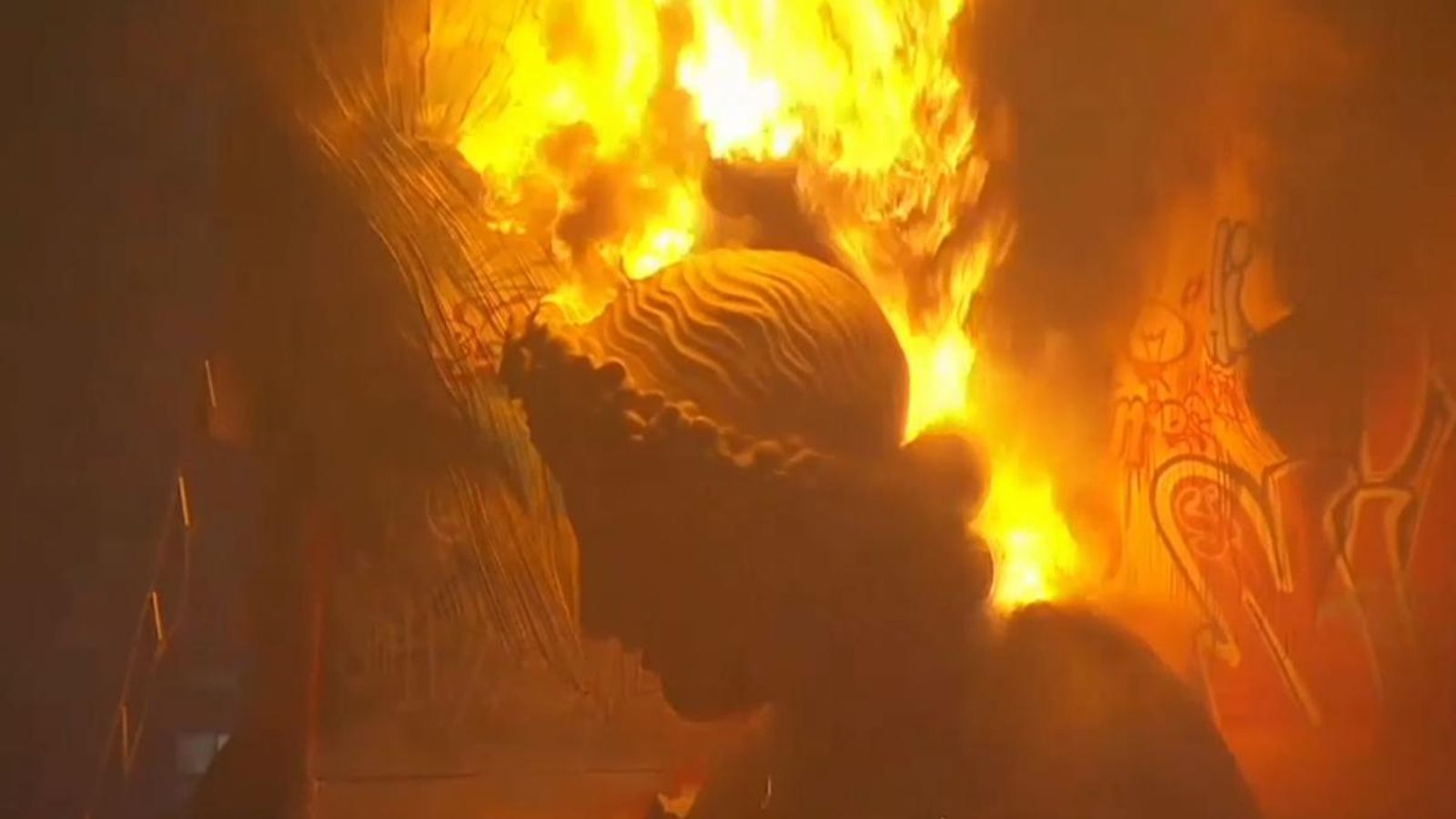 VÍDEO | Les Falles 2019 posen el punt final amb la Cremà