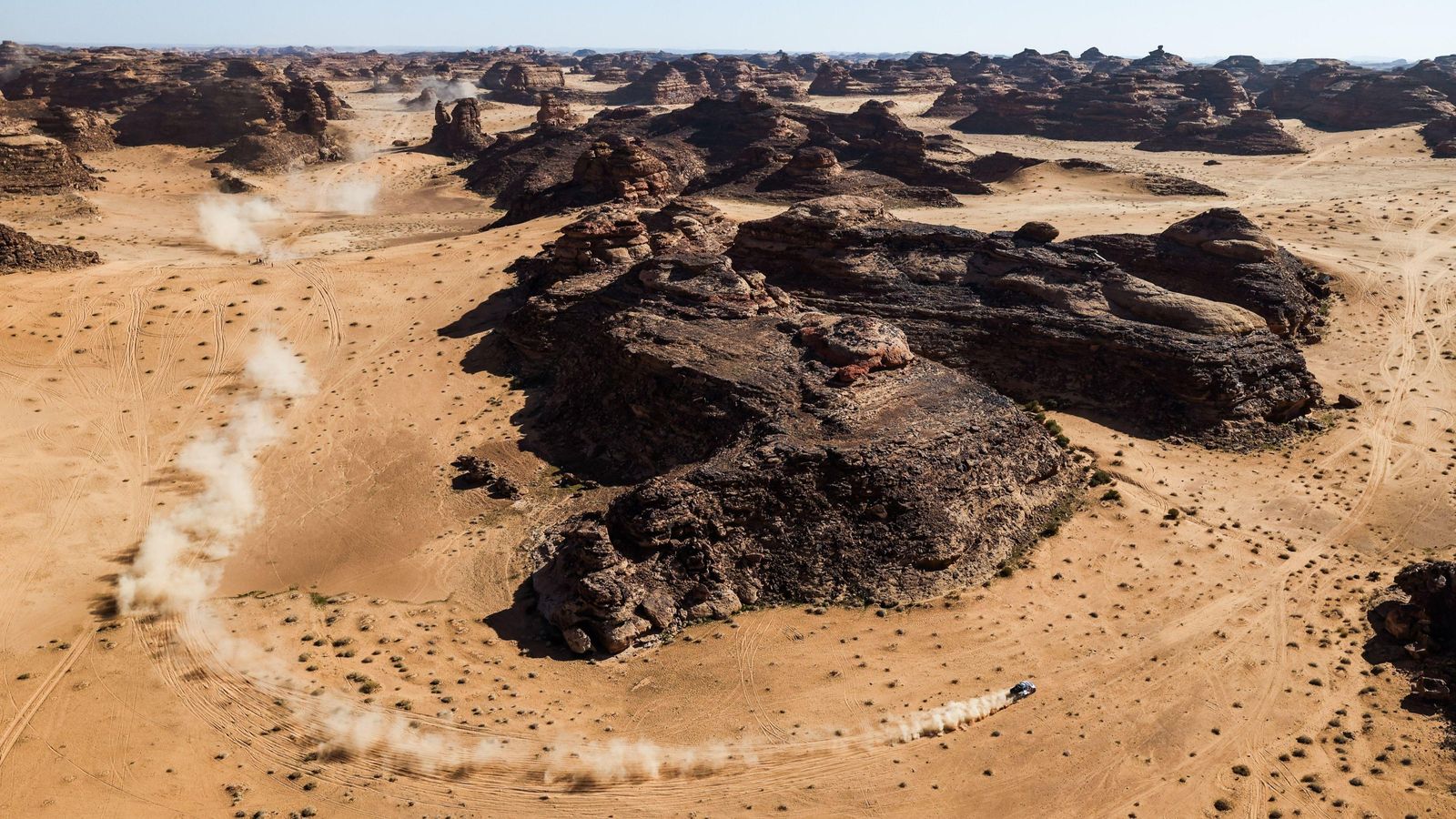 Imatge d'un cotxe al Dakar