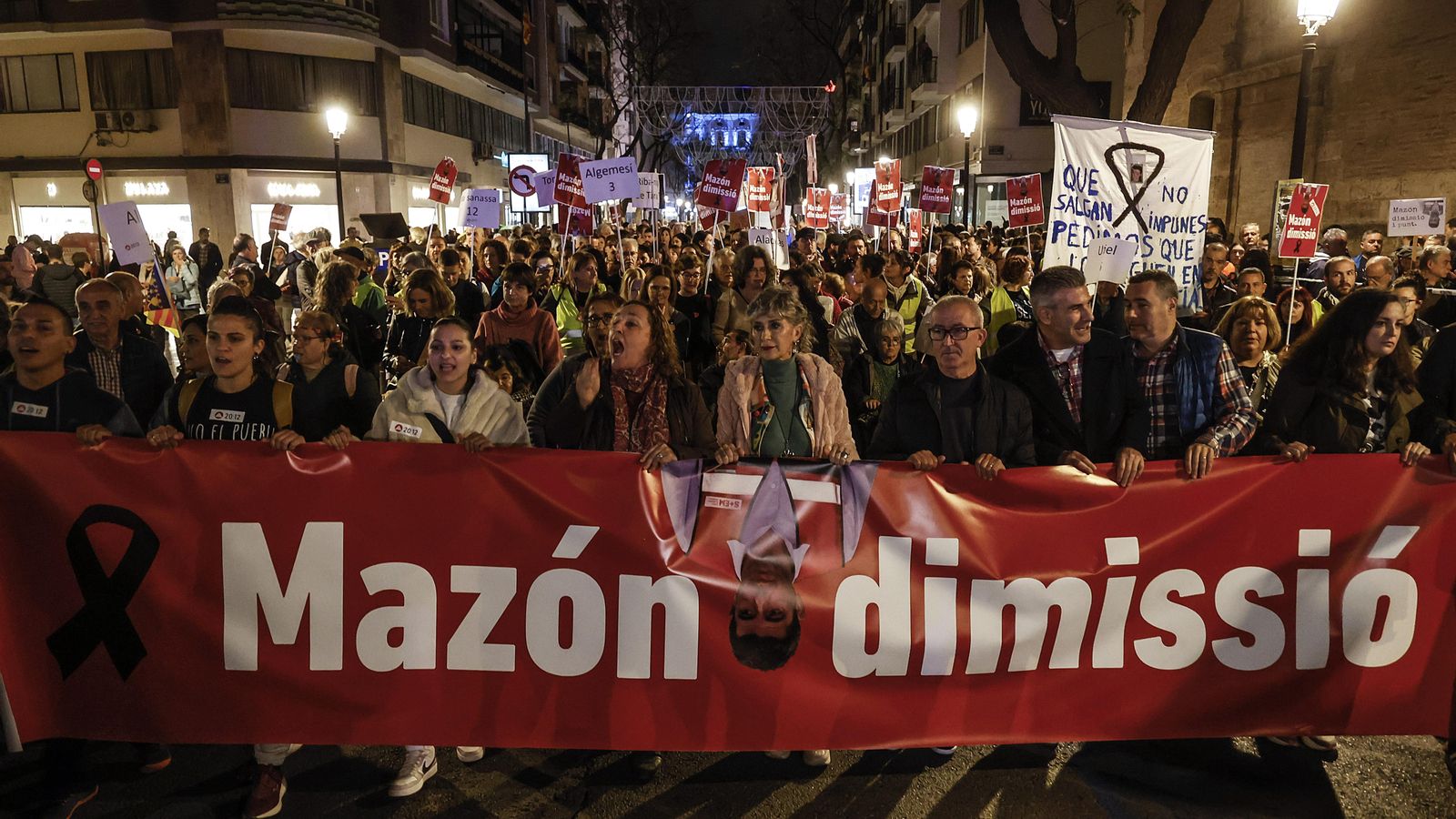 Segona manifestació per a demanar la dimissió de Mazón per la gestió de la DANA