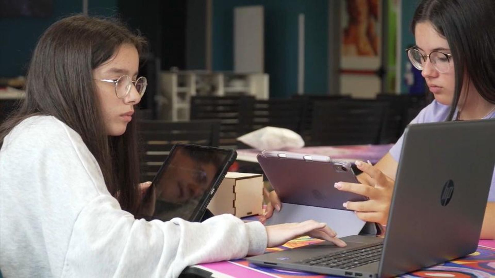 La intel·ligència artificial s'utilitza fins i tot a les aules