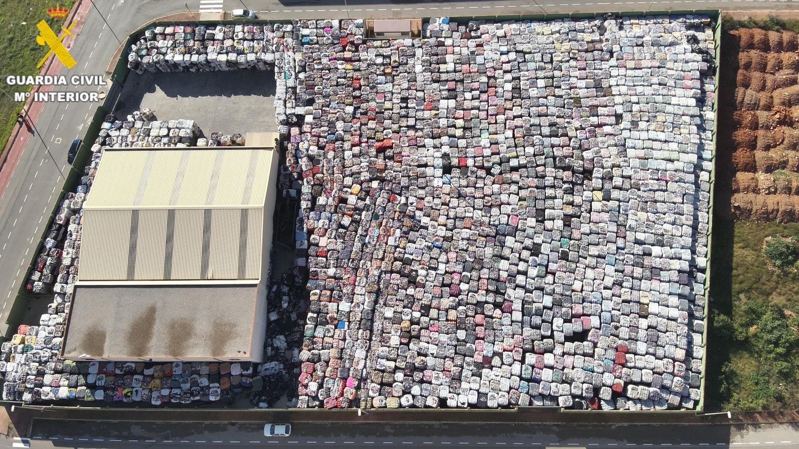 Imatge aèria d'una de les naus investigades