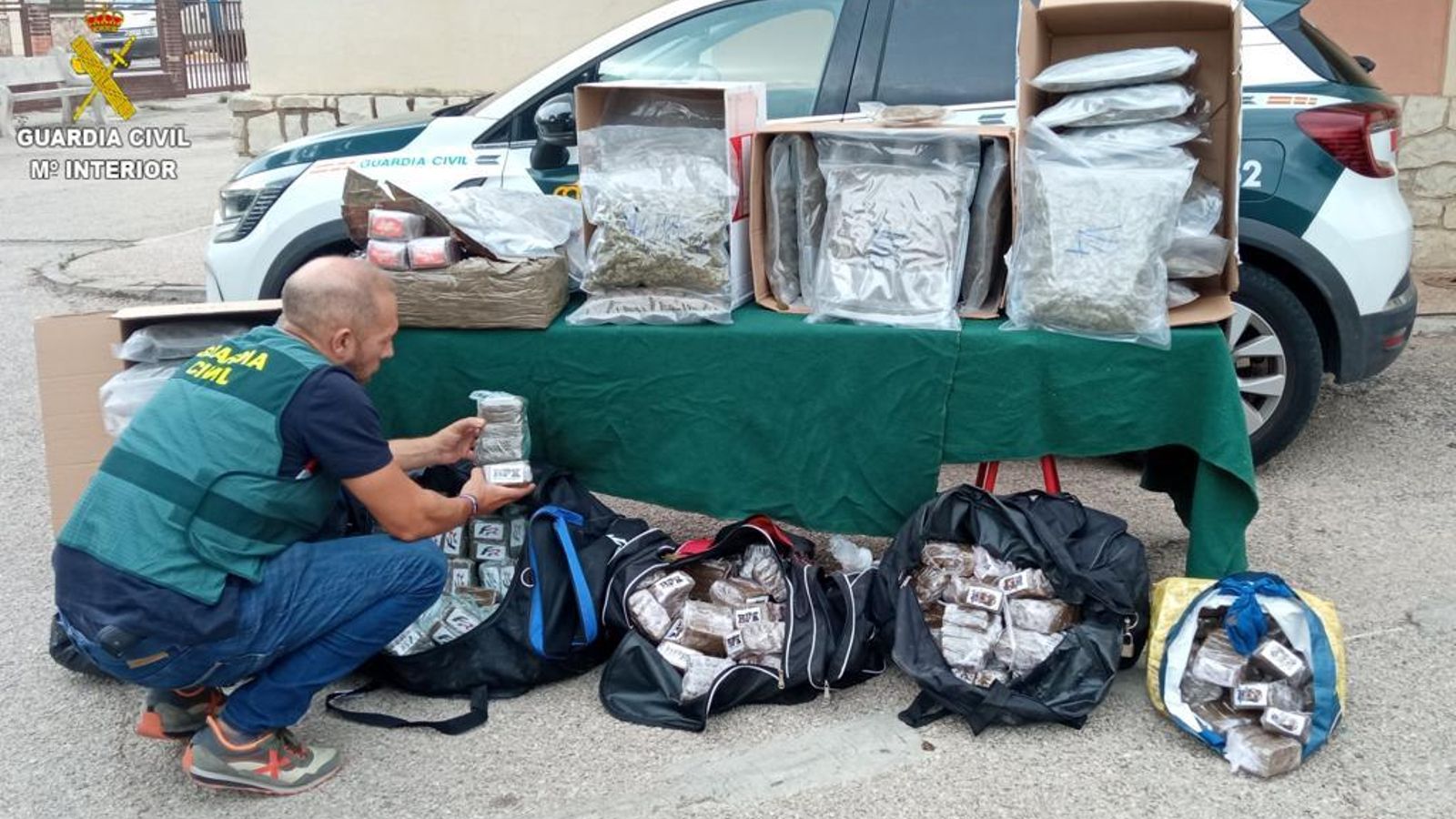 En el marc de l'operació 'Humanfont', la Guàrdia Civil ha requissat 250 kg de droga