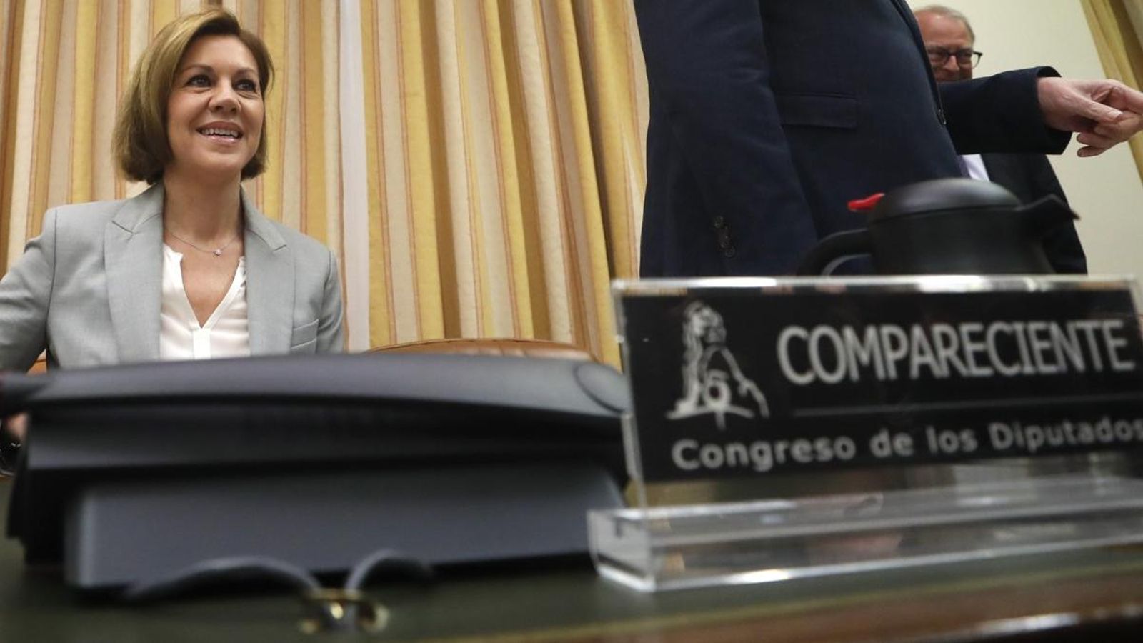 María Dolores de Cospedal, abans de comparéixer davant la Comissió del Congrés que investiga el suposat finançament il·legal del PP