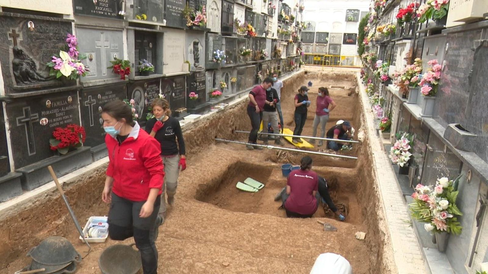 La tercera excavació al cementeri de Gandia