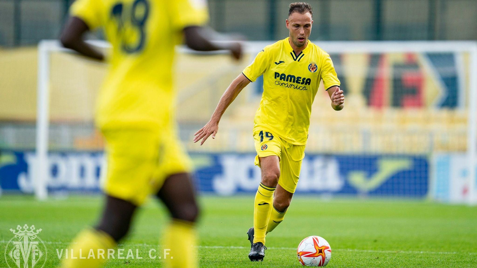 Pablo Íñiguez, en una acció del partit