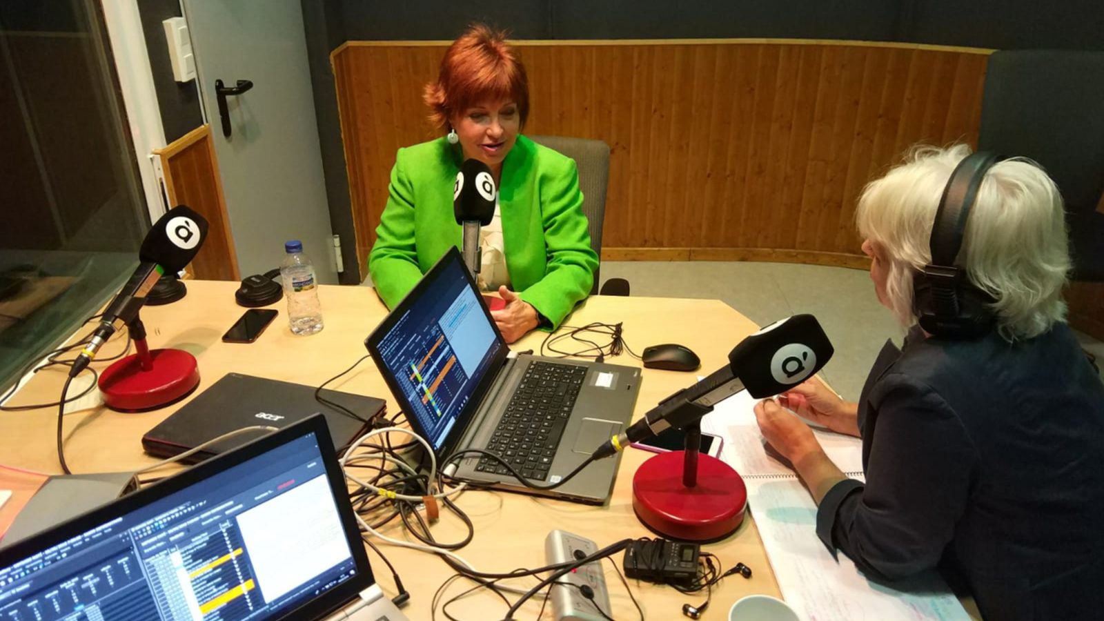 Ací pots escoltar l'entrevista completa a Empar Marco.