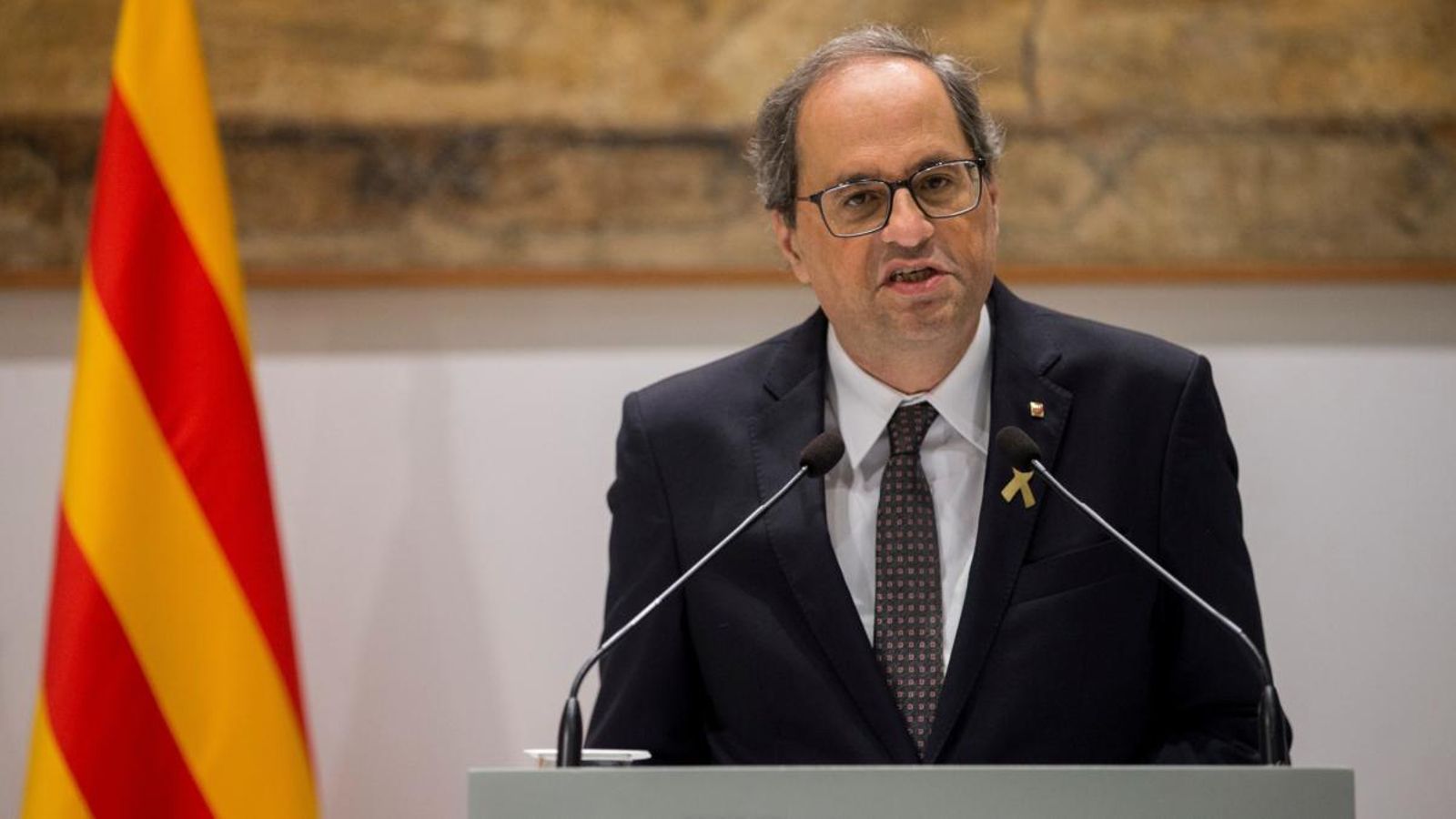 Quim Torra, durant la declaració institucional realitzada al Palau de la Generalitat de Catalunya Quim Torra, durant la declaració institucional realitzada al Palau de la Generalitat de Catalunya