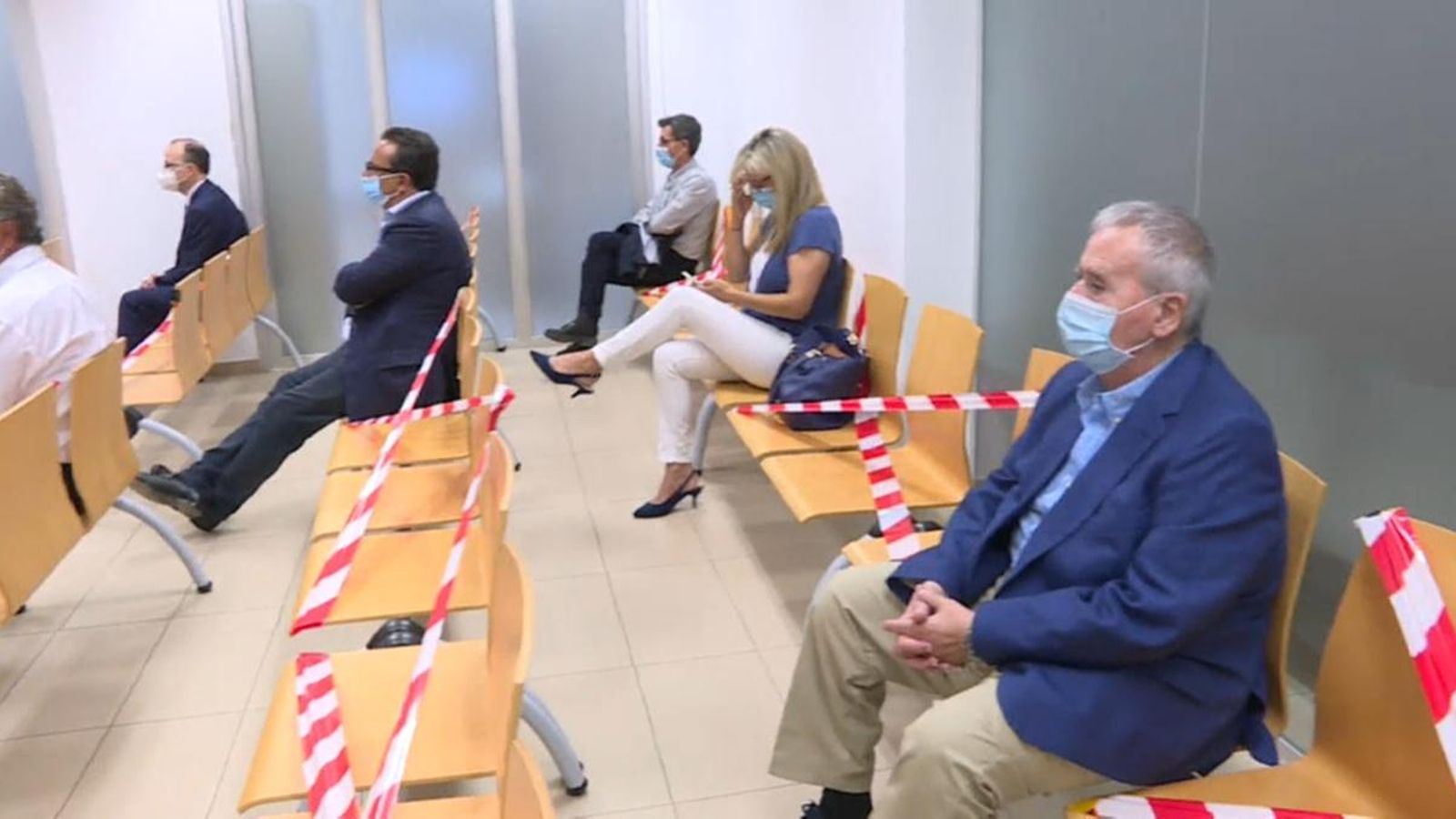 Banqueta dels acusats en el juí per les presumptes irregularitats del PGOU d'Alacant, aquest dimarts