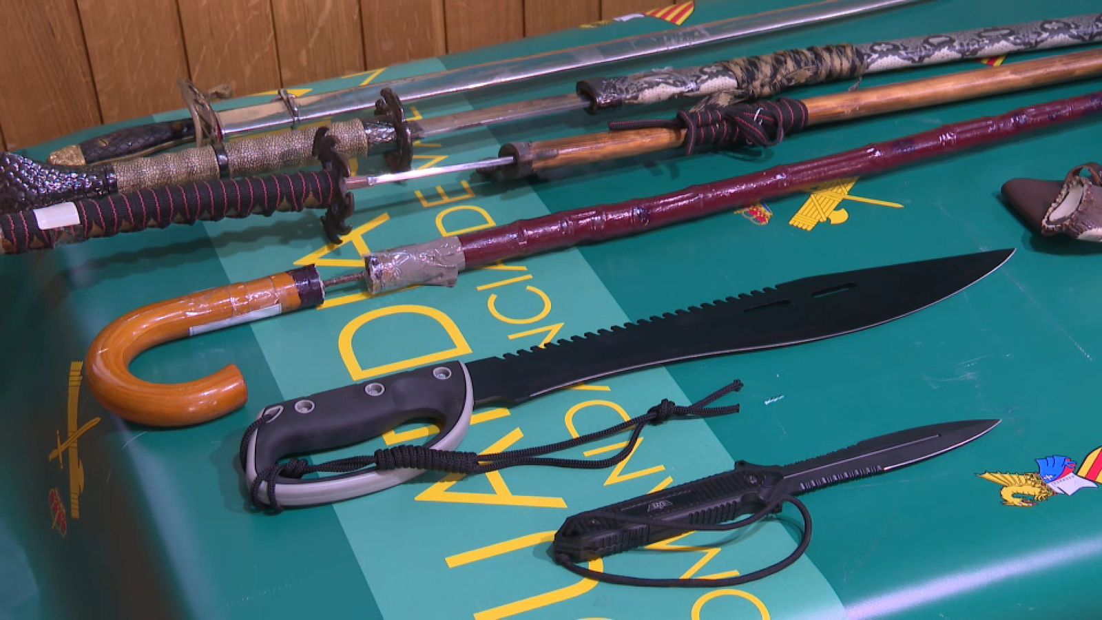 En imatge, algunes de les armes blanques confiscades en les últimes setmanes a València