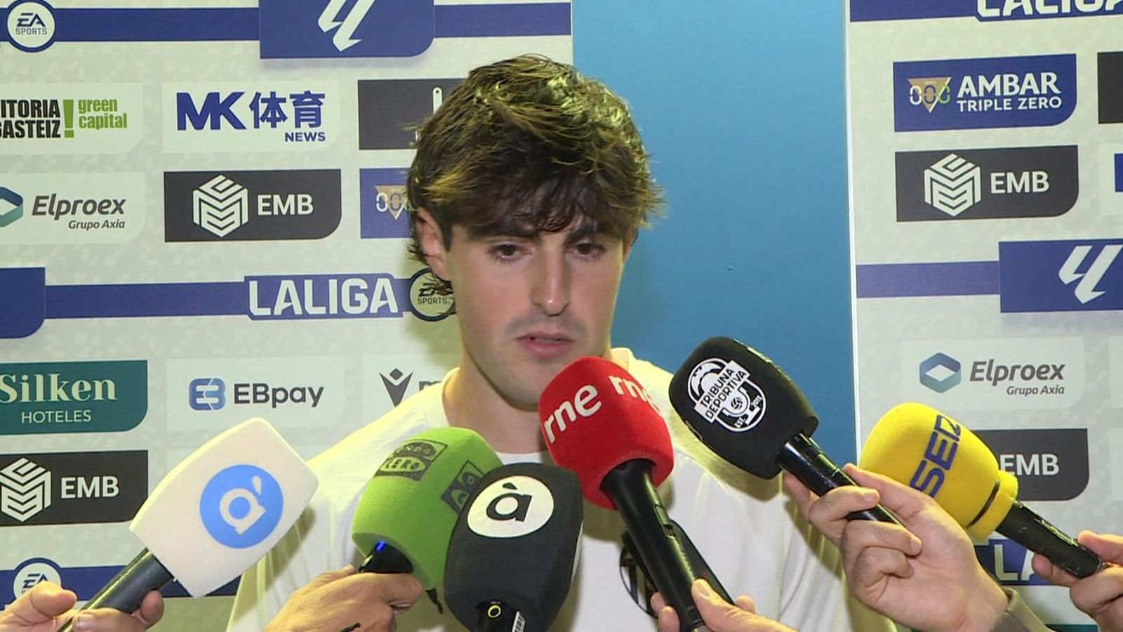 Javi Guerra torna a brillar