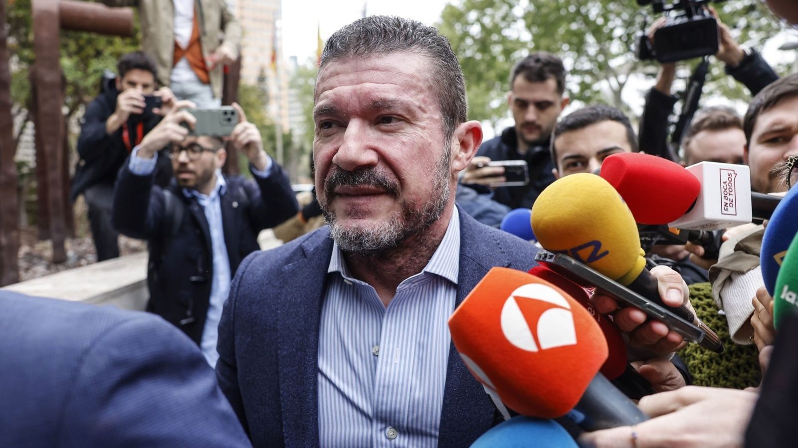 L'exsecretari autonòmic Emilio Argüeso arriba a la Ciutat de la Justícia de València, en una imatge d'arxiu