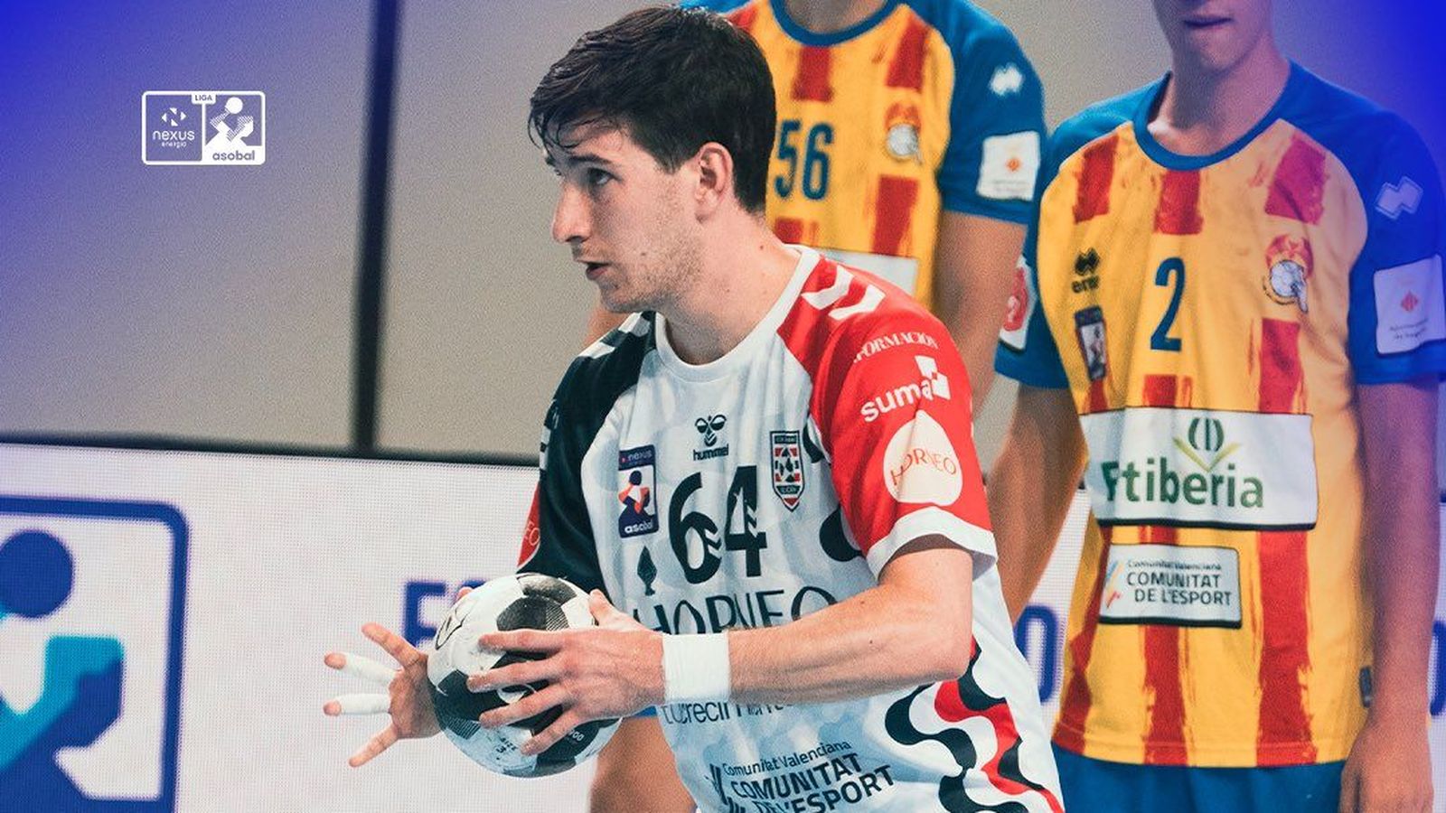 Adrián Sánchez, en una acció del duel