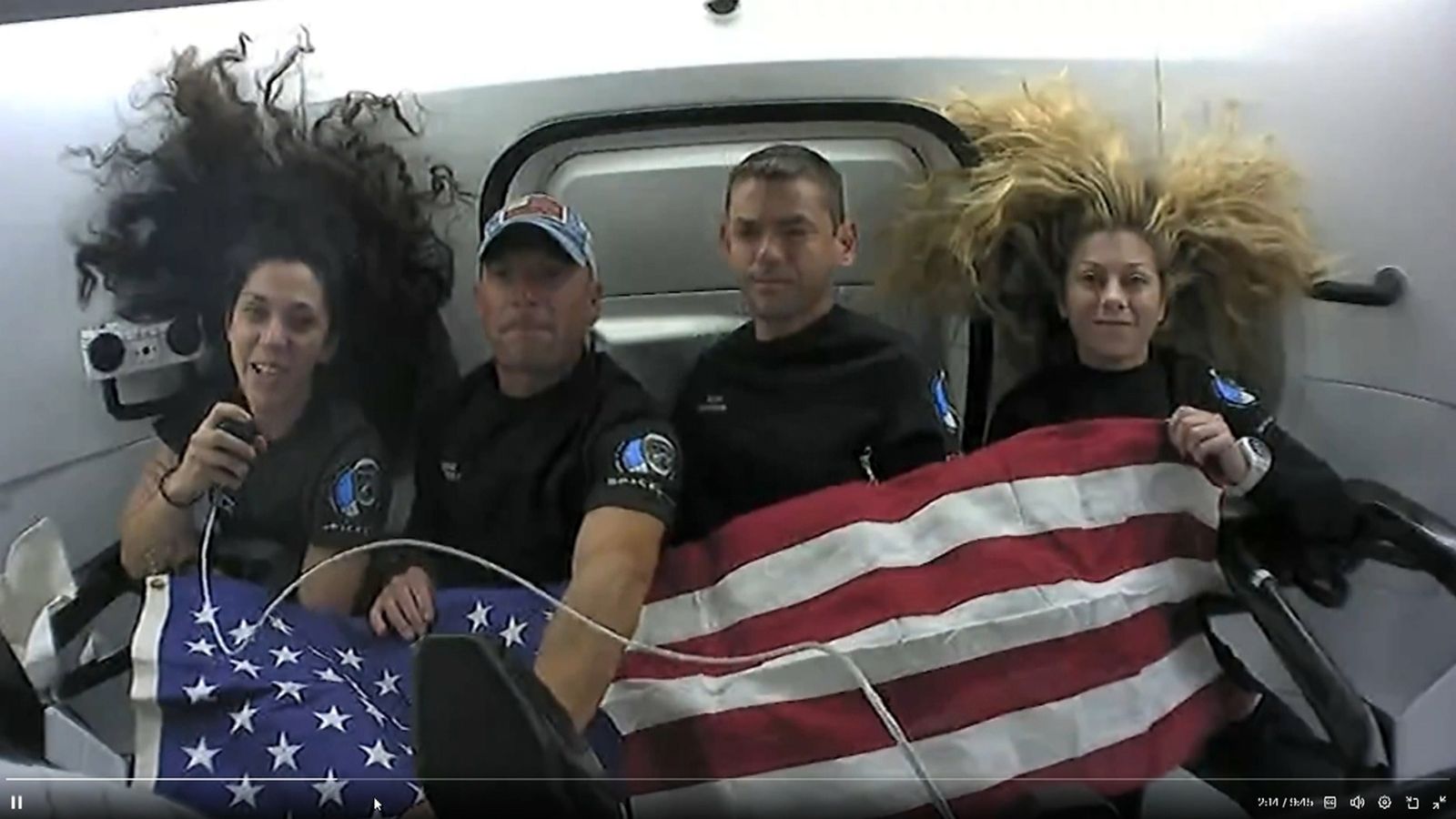 La tripulació de la nau Polaris