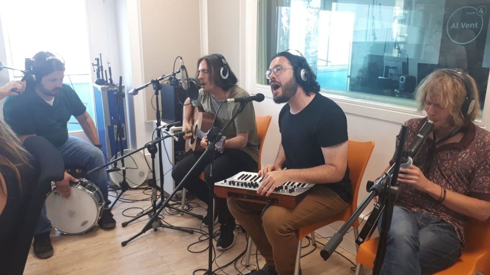 27.06.2019 | Tercera hora: Johny B. Zero en acústic com a #CapdeCartell de hui