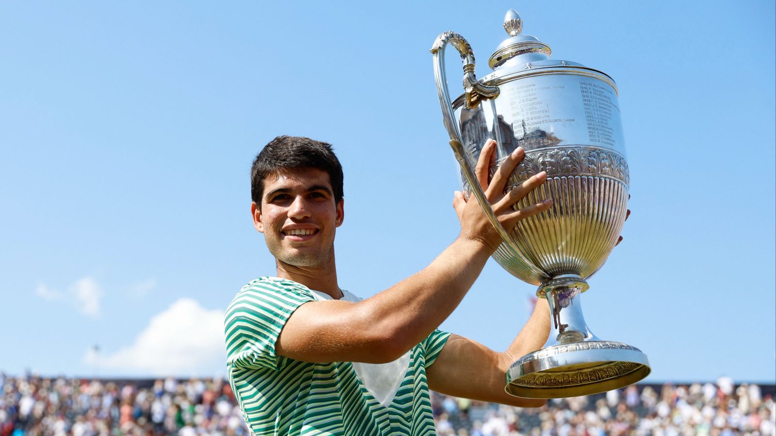 Alcaraz, amb el trofeu de campió