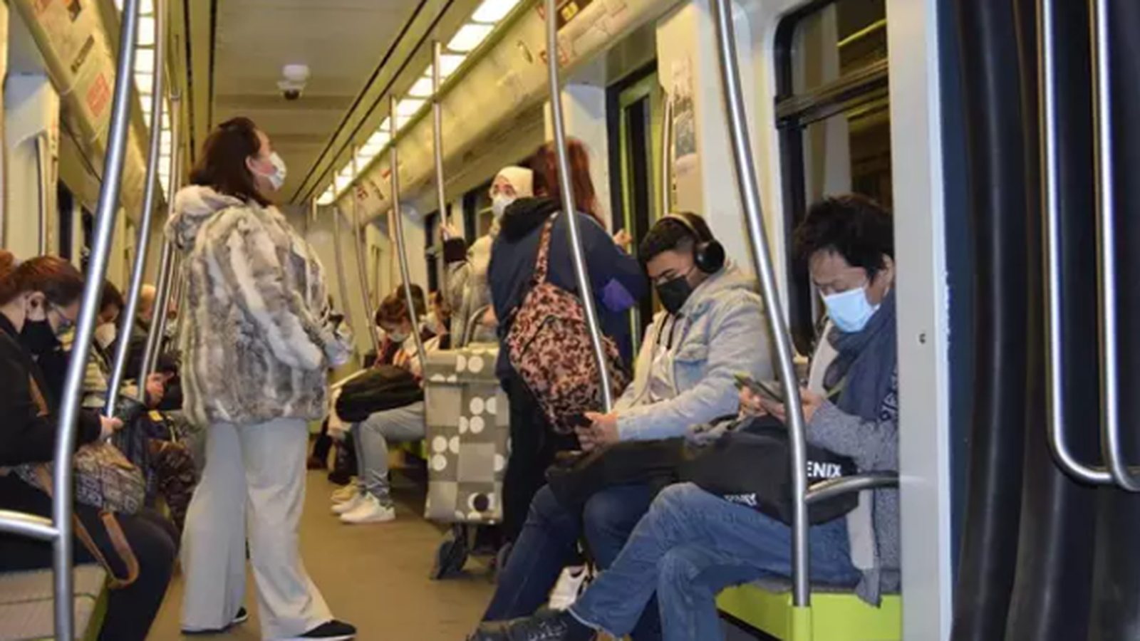 Interior d'un vagó de Metrovalència