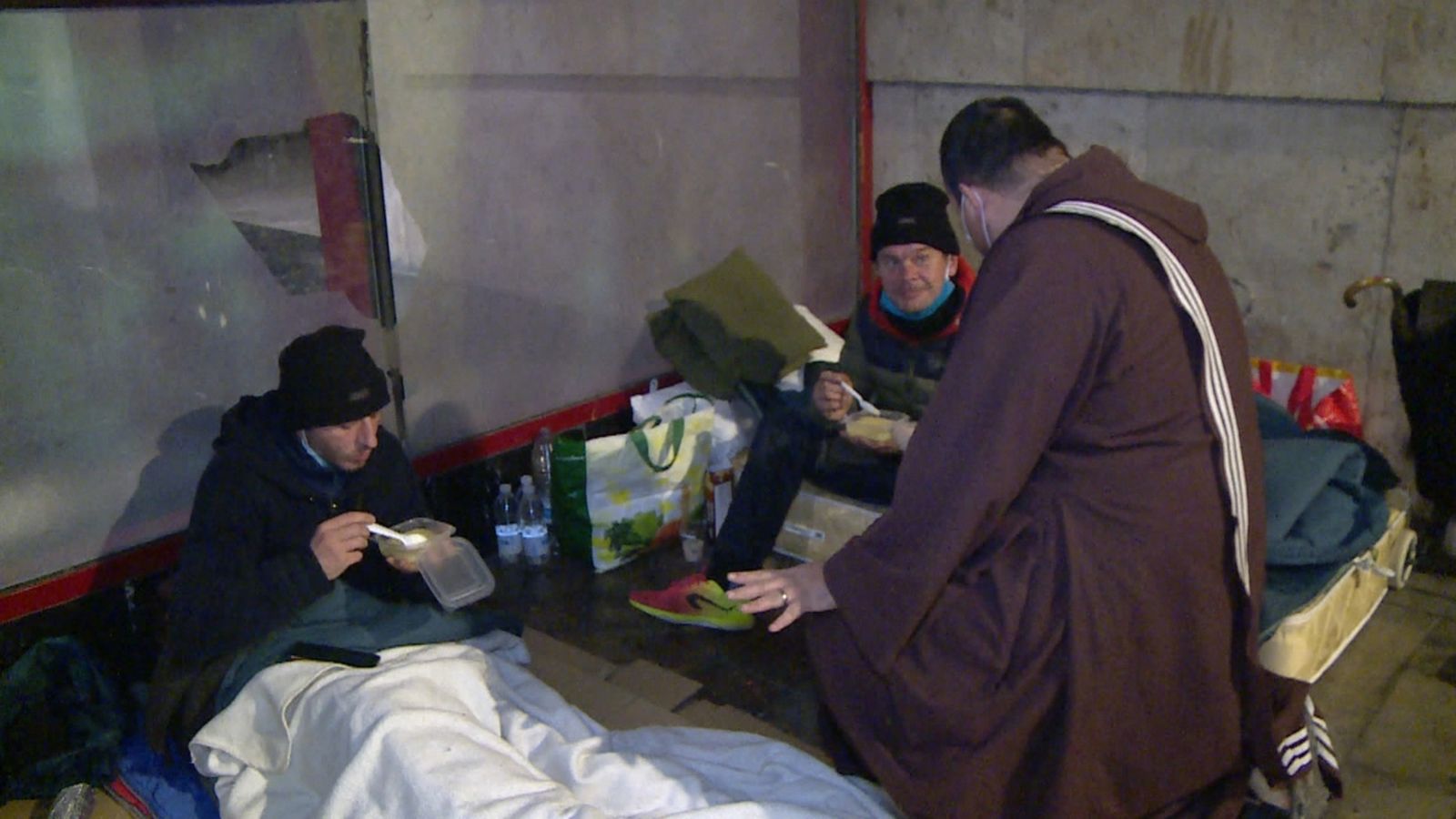 Els voluntaris de l'Ajuntament, la Universitat de València i les entitats socials han arreplegat les dades de les persones sense llar de la ciutat