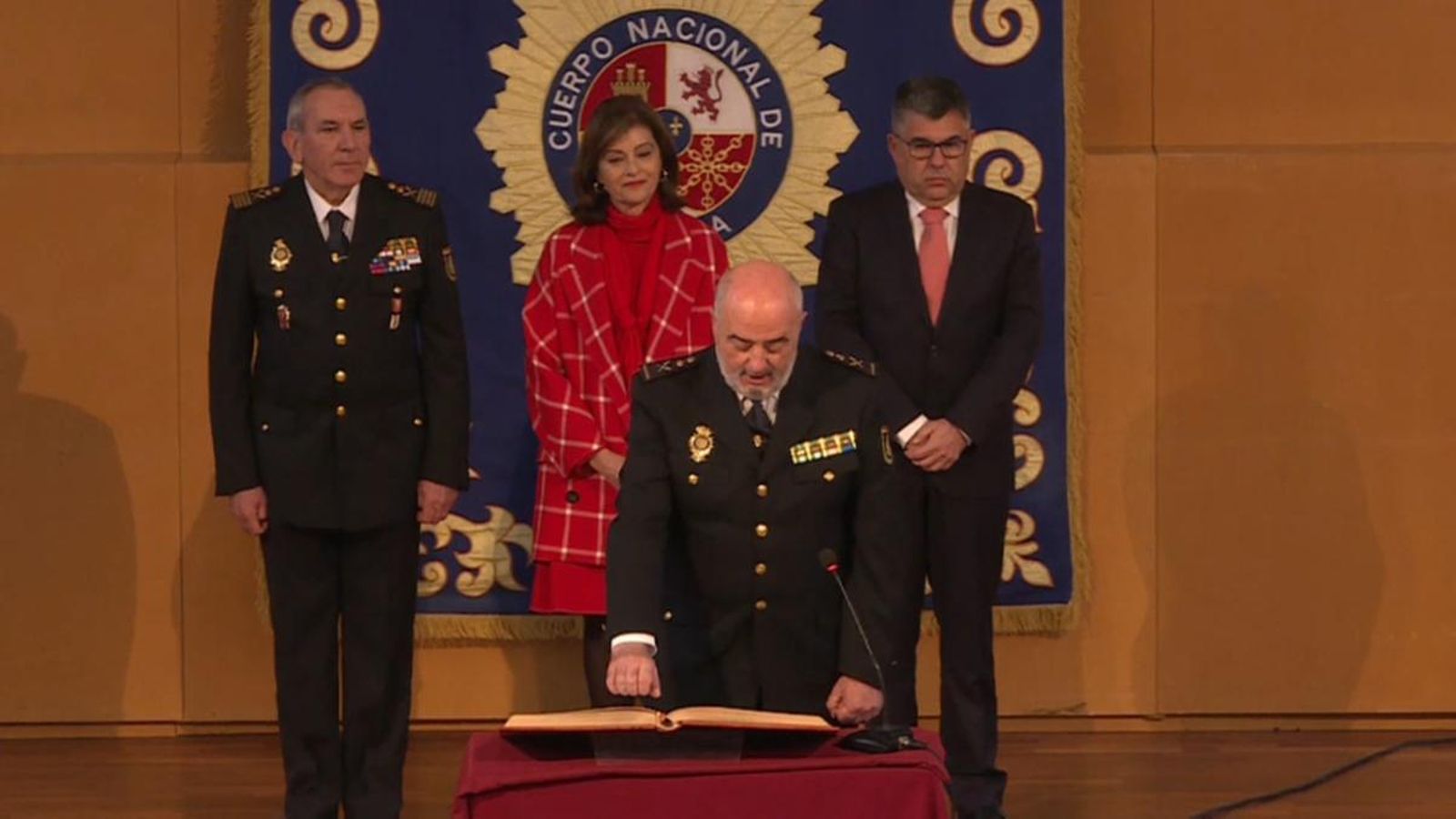 Imatge d'arxiu de la presa de possessió del càrrec de Jorge Zurita, cap superior de la Policia Nacional a la Comunitat Valenciana