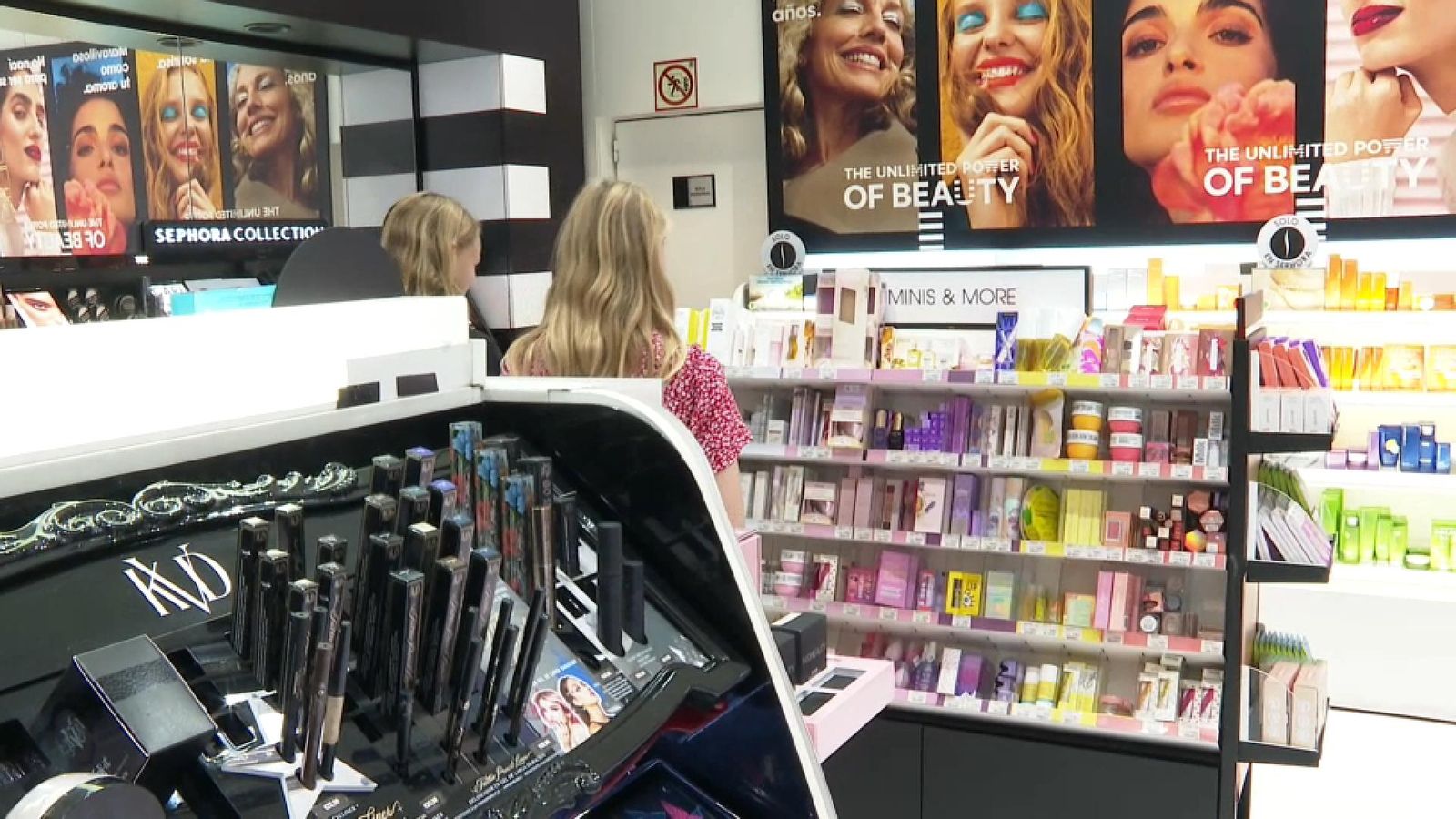 Així afecten les xarxes a la salut mental de les adolescents