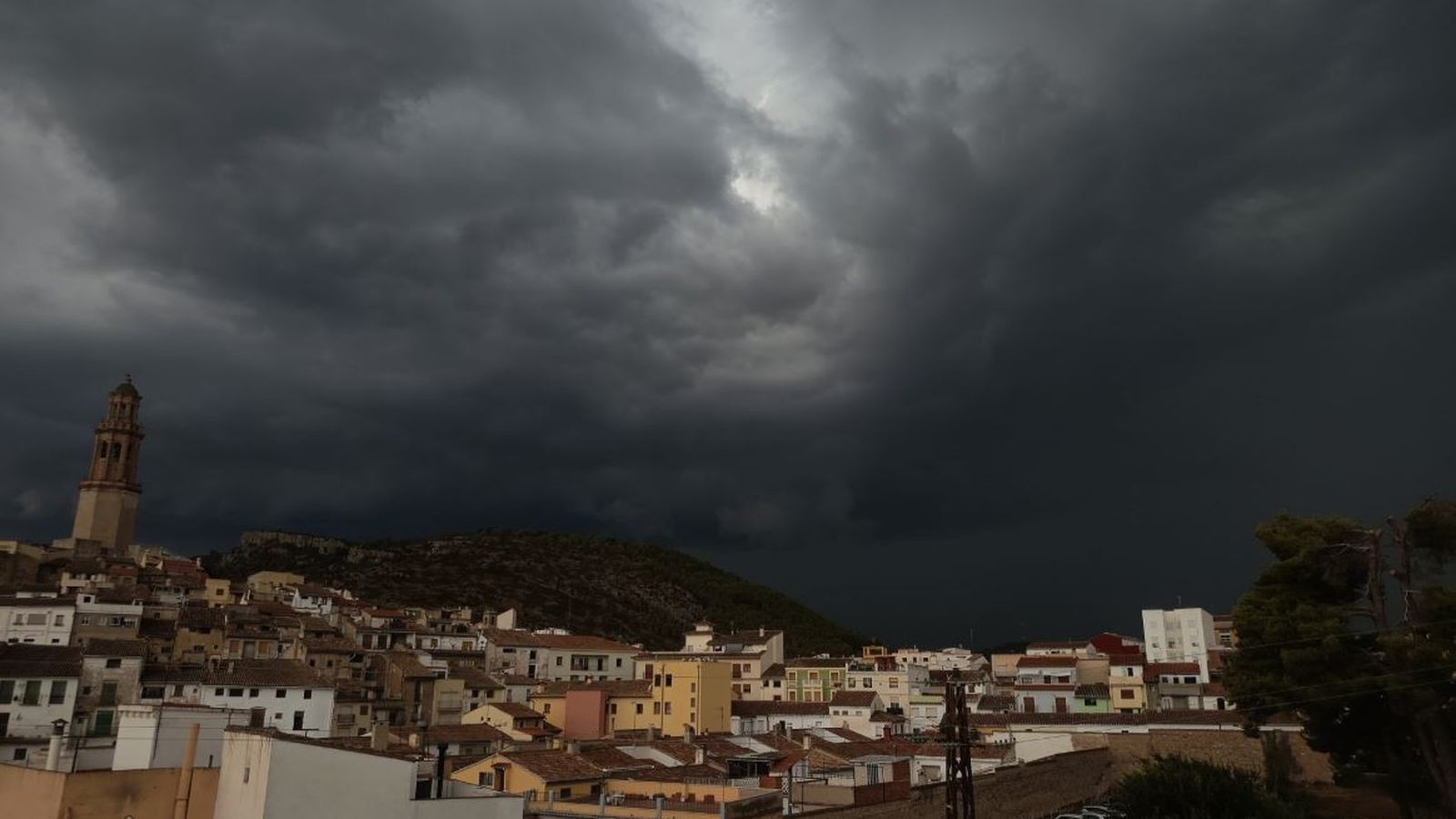 Tempesta a Torás