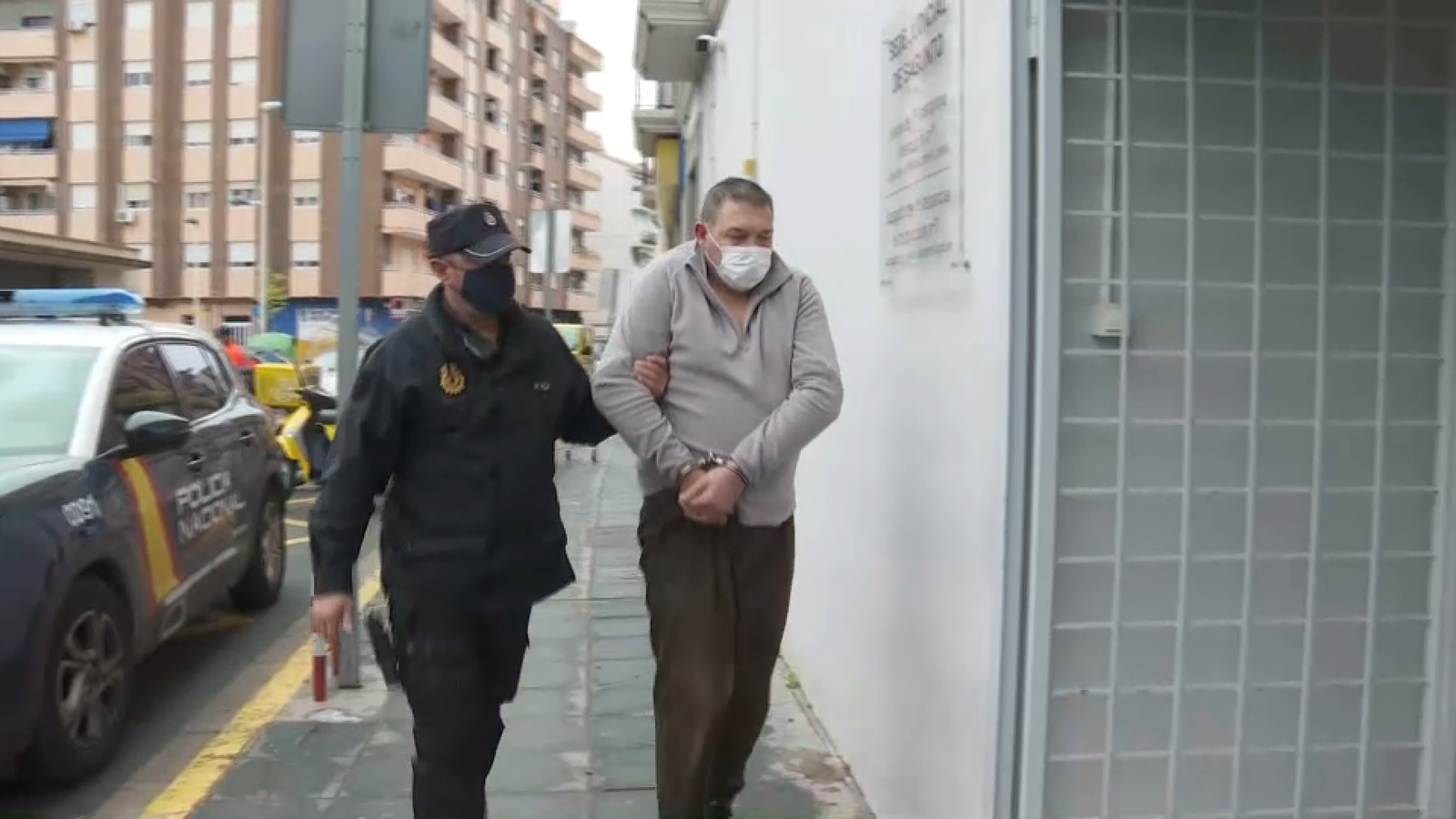 Els agents han traslladat al pressumpte agressor aquest dijous al jutjat de guàrdia de Sagunt