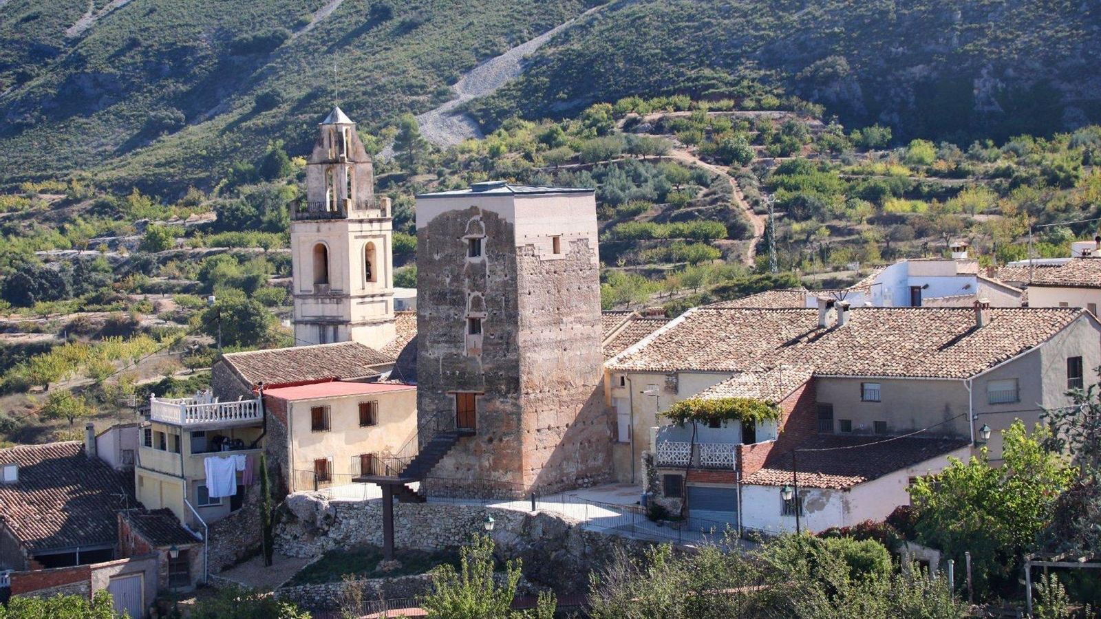 Imatge de la Torre almohade d'Almudaina