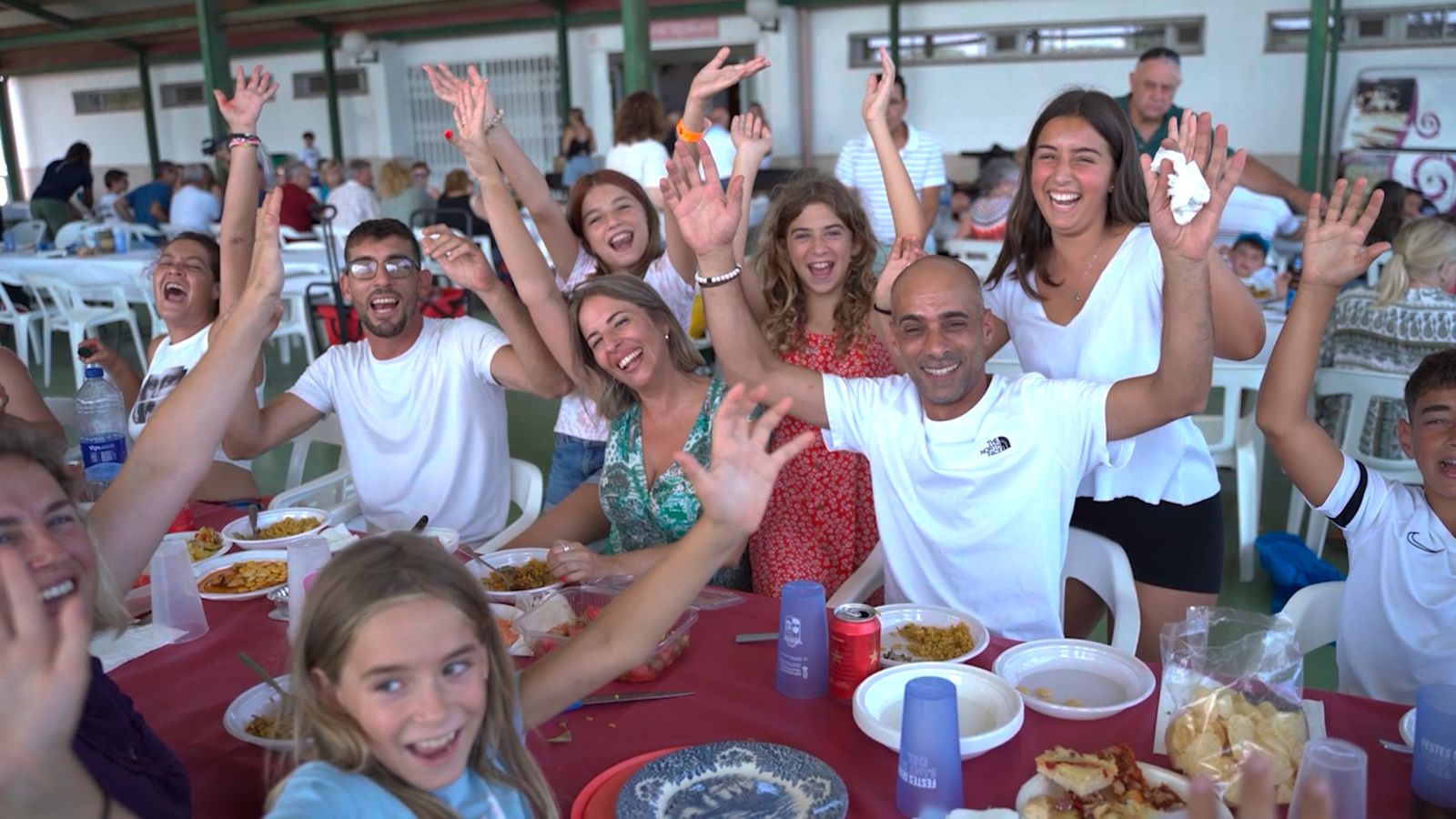 Tot el poble participa en els actes de les festes en honor a la Mare de Déu del Carme a Sant Rafel del Riu