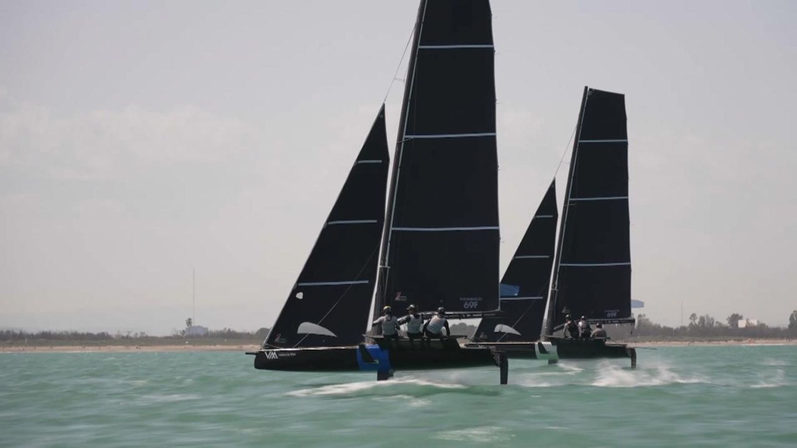 Així són els vaixells voladors