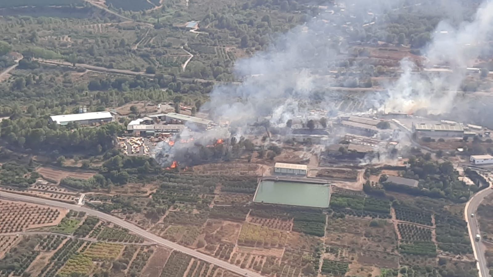 L'incendi declarat a Algar del Palància