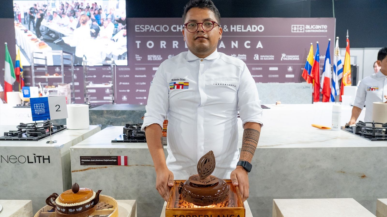EuropaPress_7816056_mexicano_ruben_alan_diaz_gana_premio_internacional_alta_pasteleria_paco