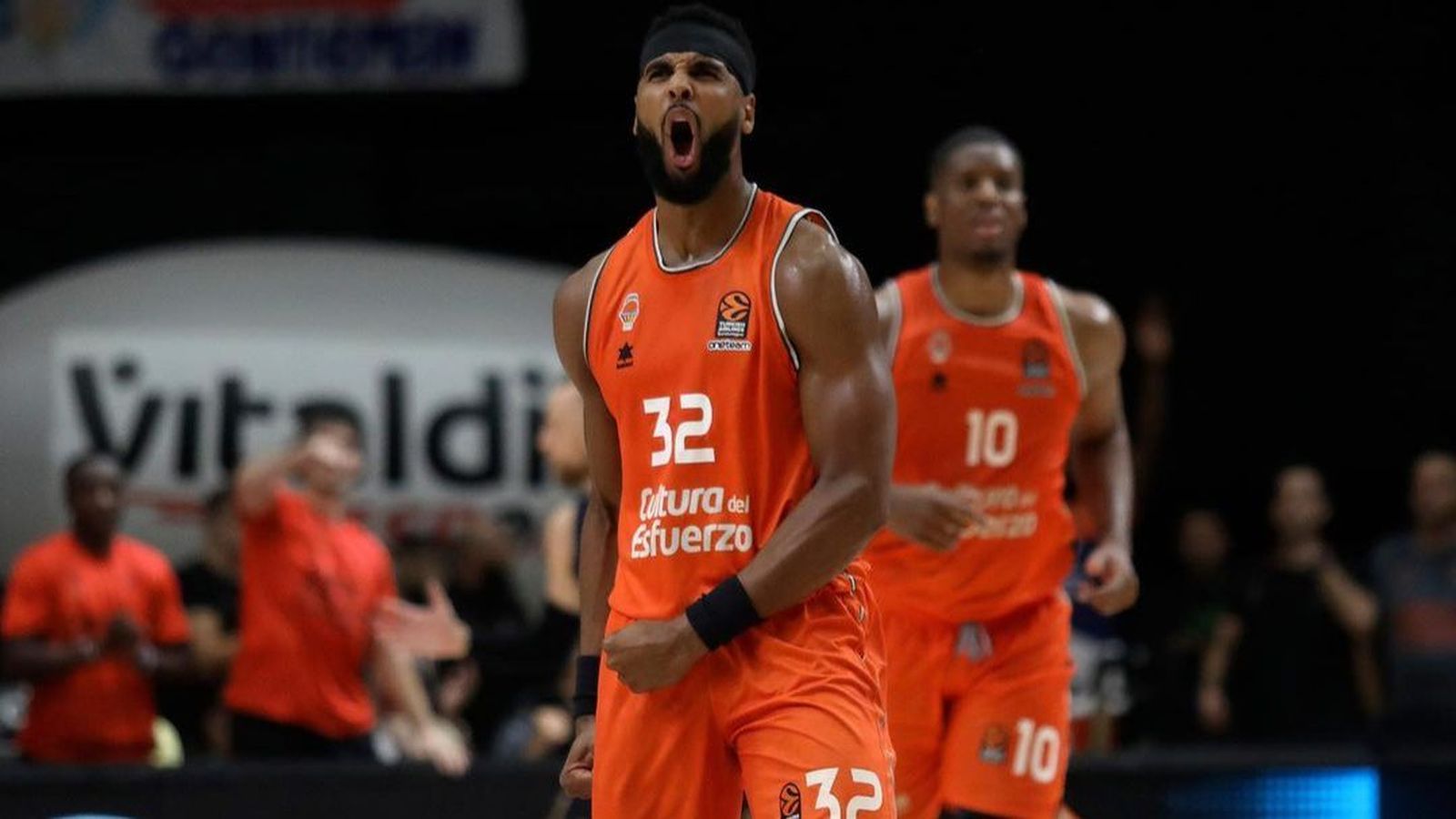 Brandon Davies abandona el València Basket