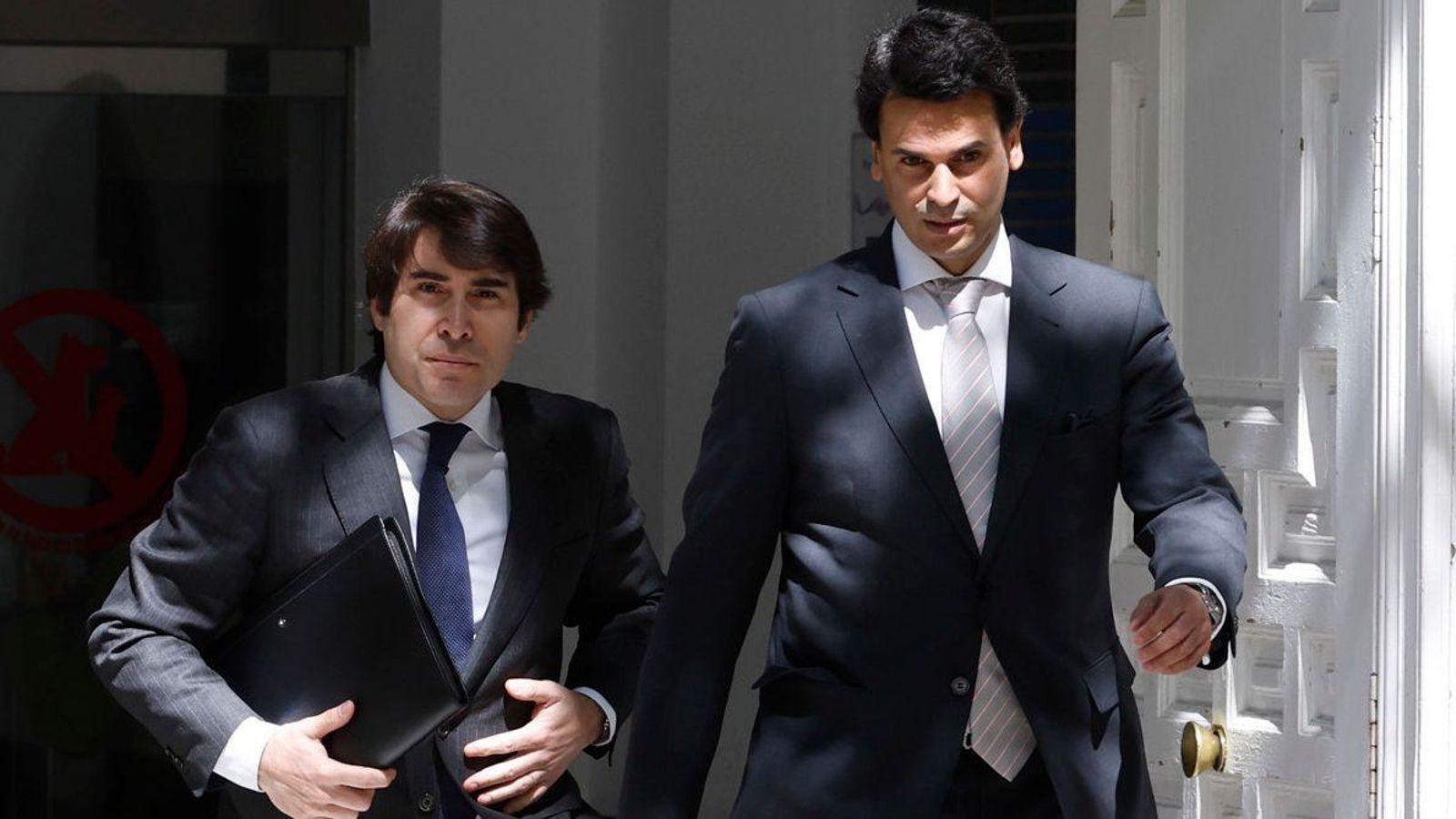 La parella de Díaz-Ayuso (dreta) arriba al Suprem per a testificar en la causa contra el fiscal general