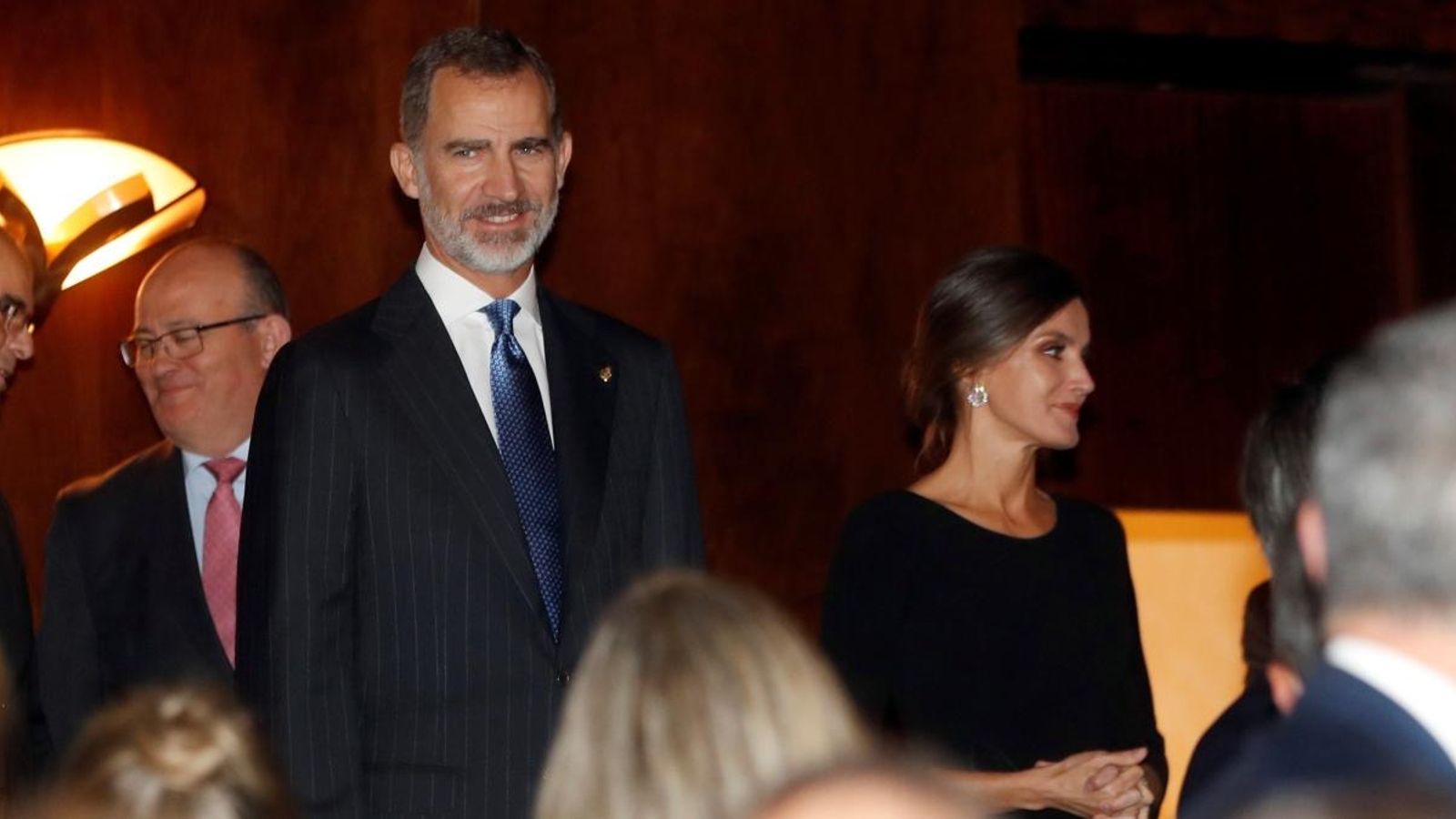 Els reis Felipe i Letícia, a l'arribada al XXVII Concert Premis Princesa d'Astúries, a l'Auditori Príncep Felipe d'Oviedo