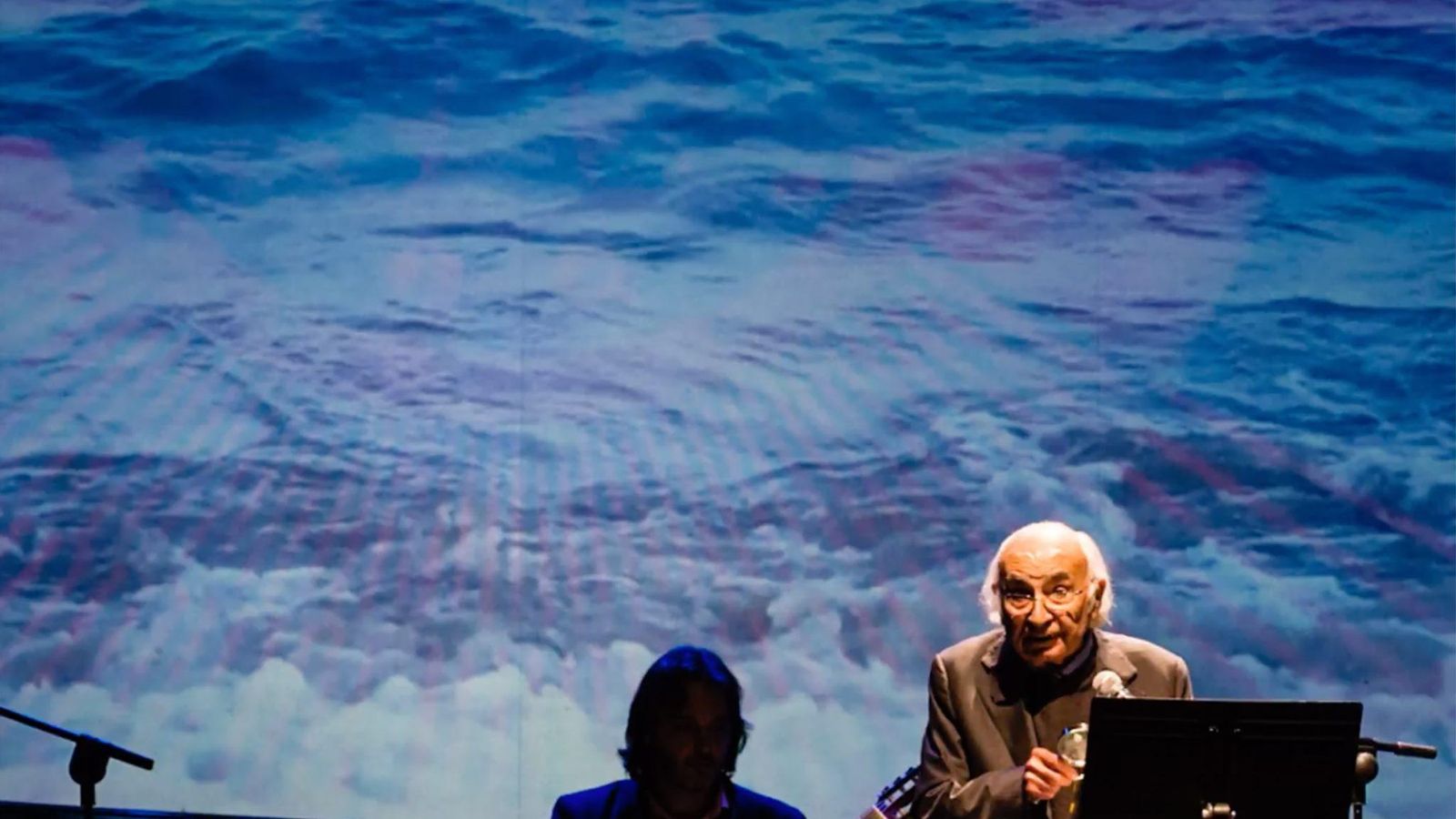 Francisco Brines en l'última edició del Festival de Poesia d'Oliva