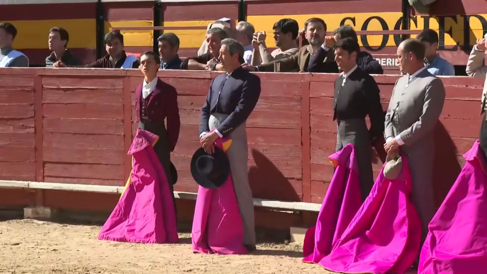 Vicente Barrera, entre altres, en el festival taurí celebrat a Utiel