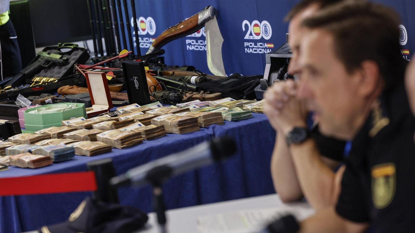 Objectes confiscats durant l'operació