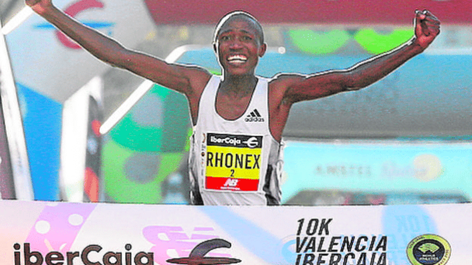 Kipruto, en l'arribada a la meta de la 10K