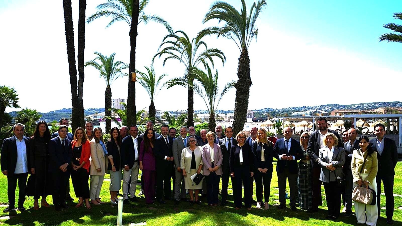 Cano subratlla que el turisme va aportar 9.263 milions en ingressos fiscals a la Comunitat Valenciana el 2024