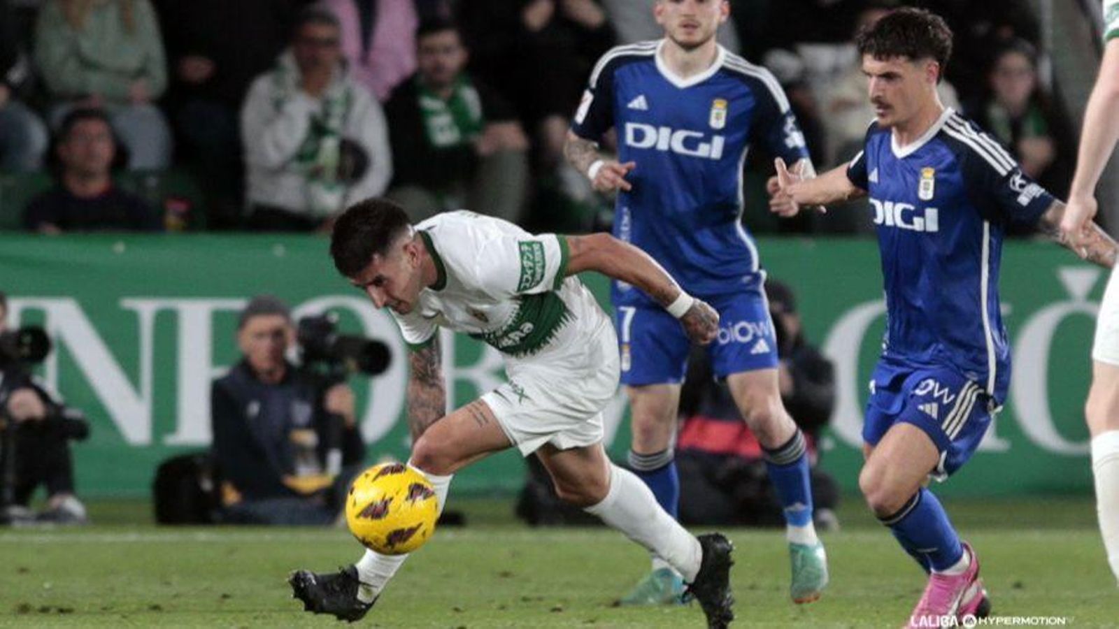 Nico Castro, en una acció del duel